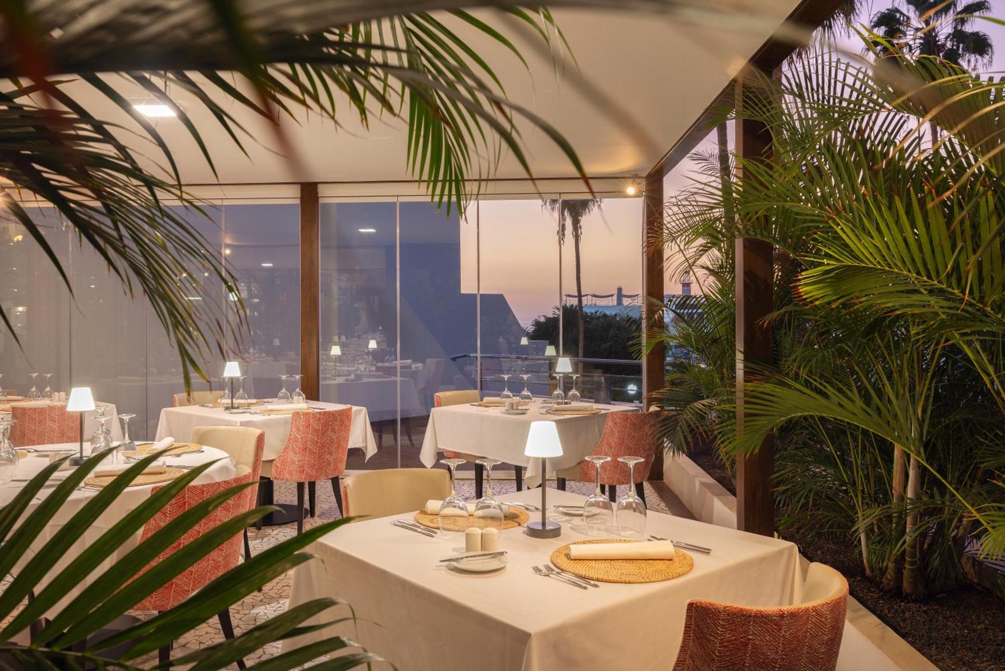 Hotel Aluasoul - New Opening (adults Only) Costa Adeje (Tenerife)