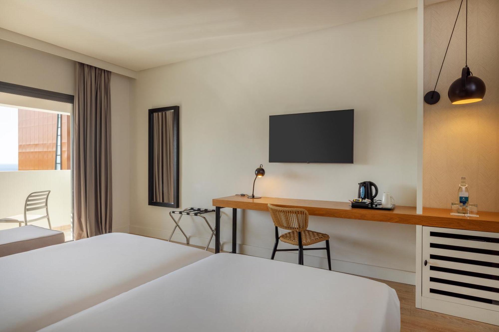 Aluasoul - New Opening (adults Only) 4*