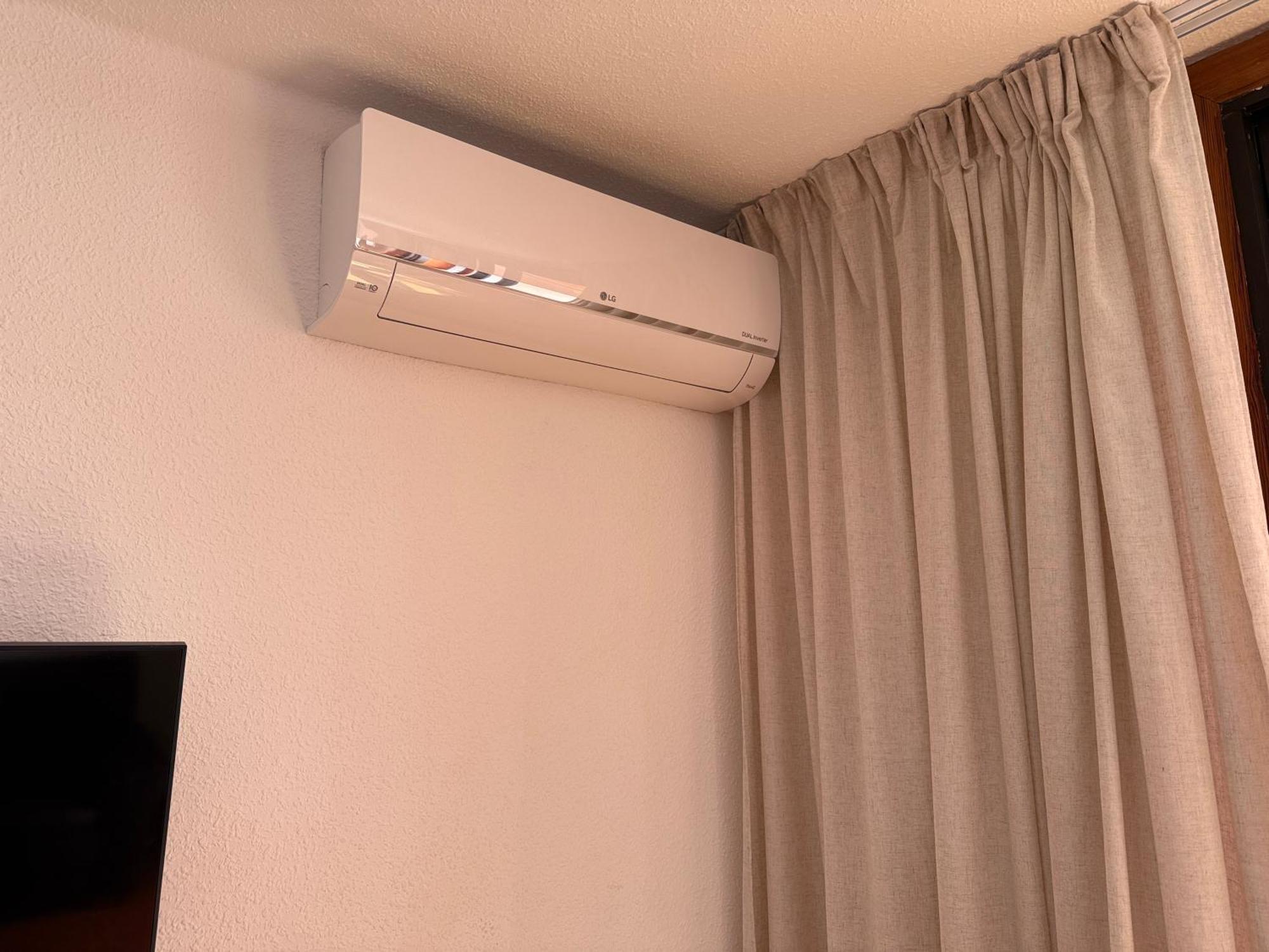 Apartment Sunny 2-bedroom In Parque Santiago Ii