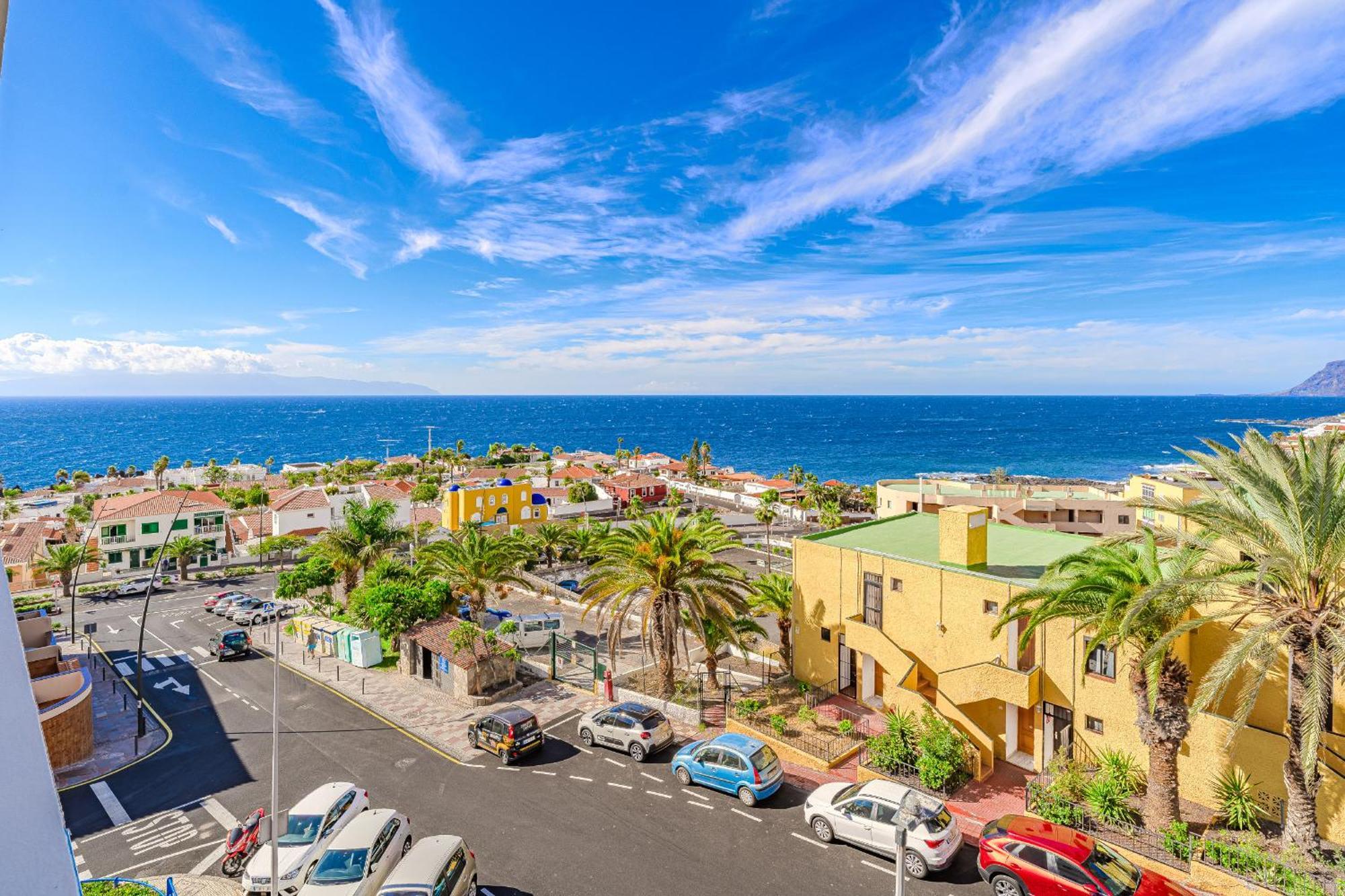 Playa La Arena 2 Bed Puerto de Santiago (Tenerife)