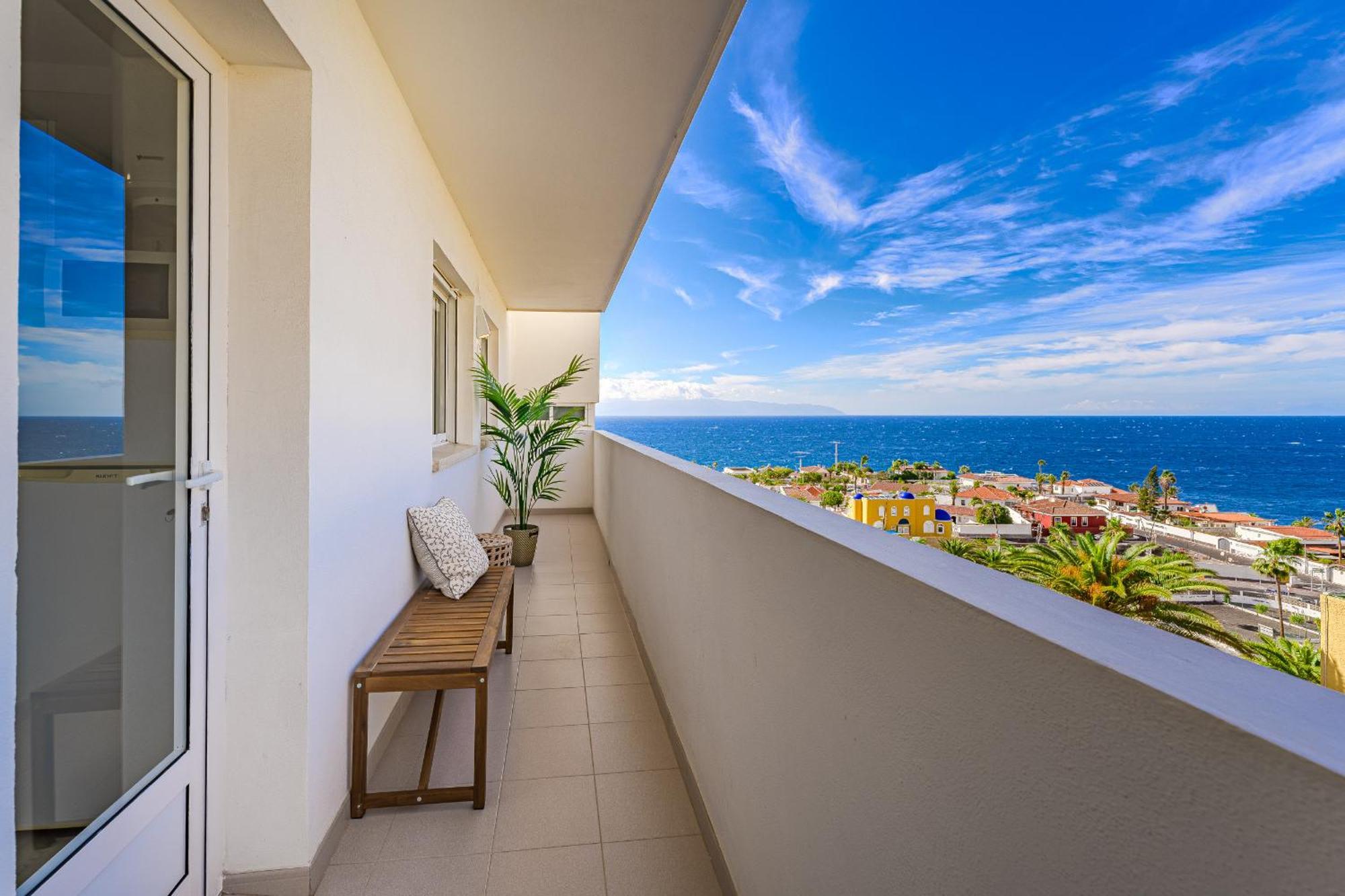 Playa La Arena 2 Bed * Puerto de Santiago (Tenerife)