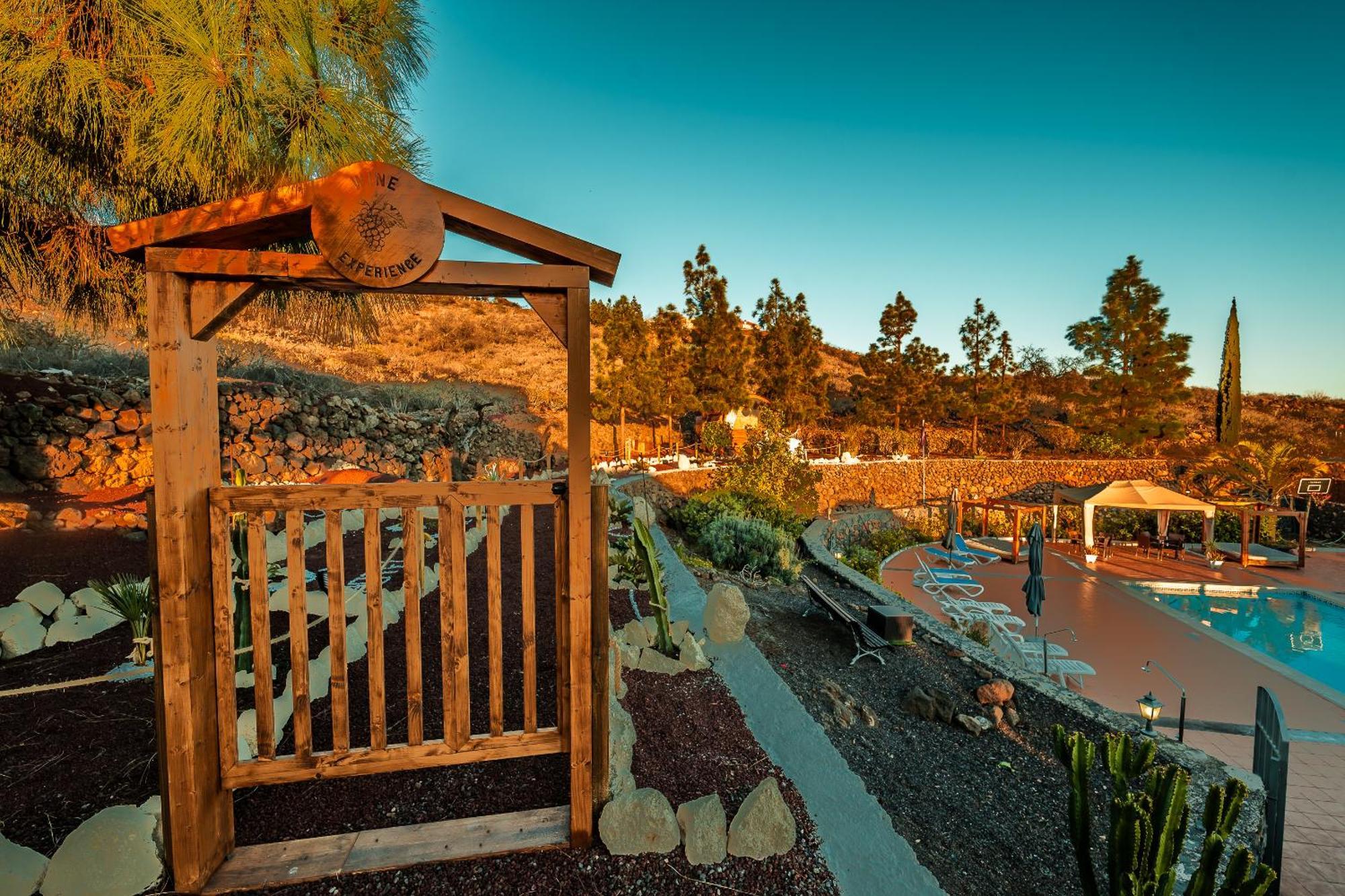 Rural La Correa Del Almendro & Bubble Experience - Adults Only