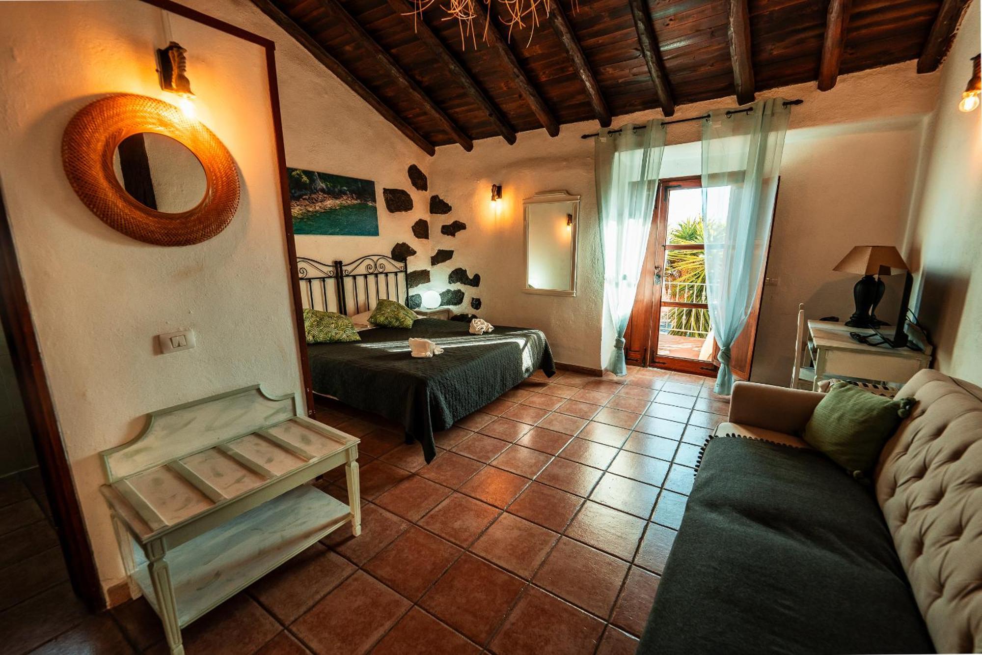 Rural La Correa Del Almendro & Bubble Experience - Adults Only Country house *