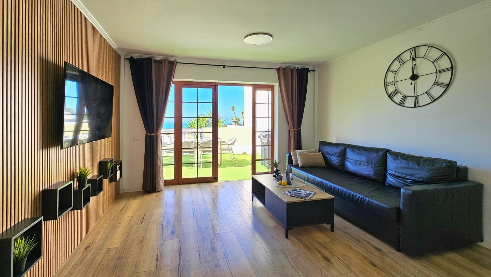 Paulmarie Ocean View Apartment *