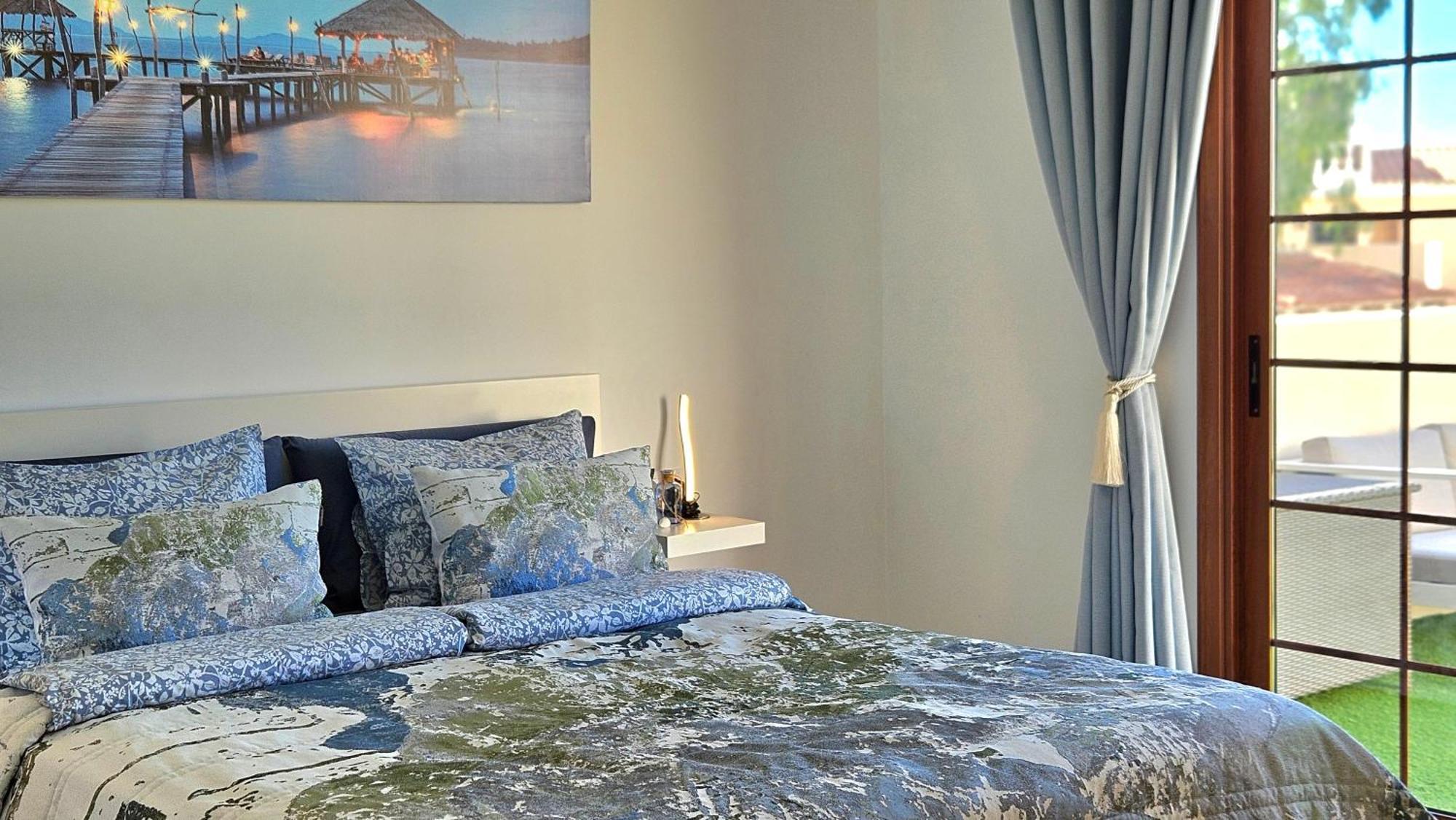 Paulmarie Ocean View Apartment