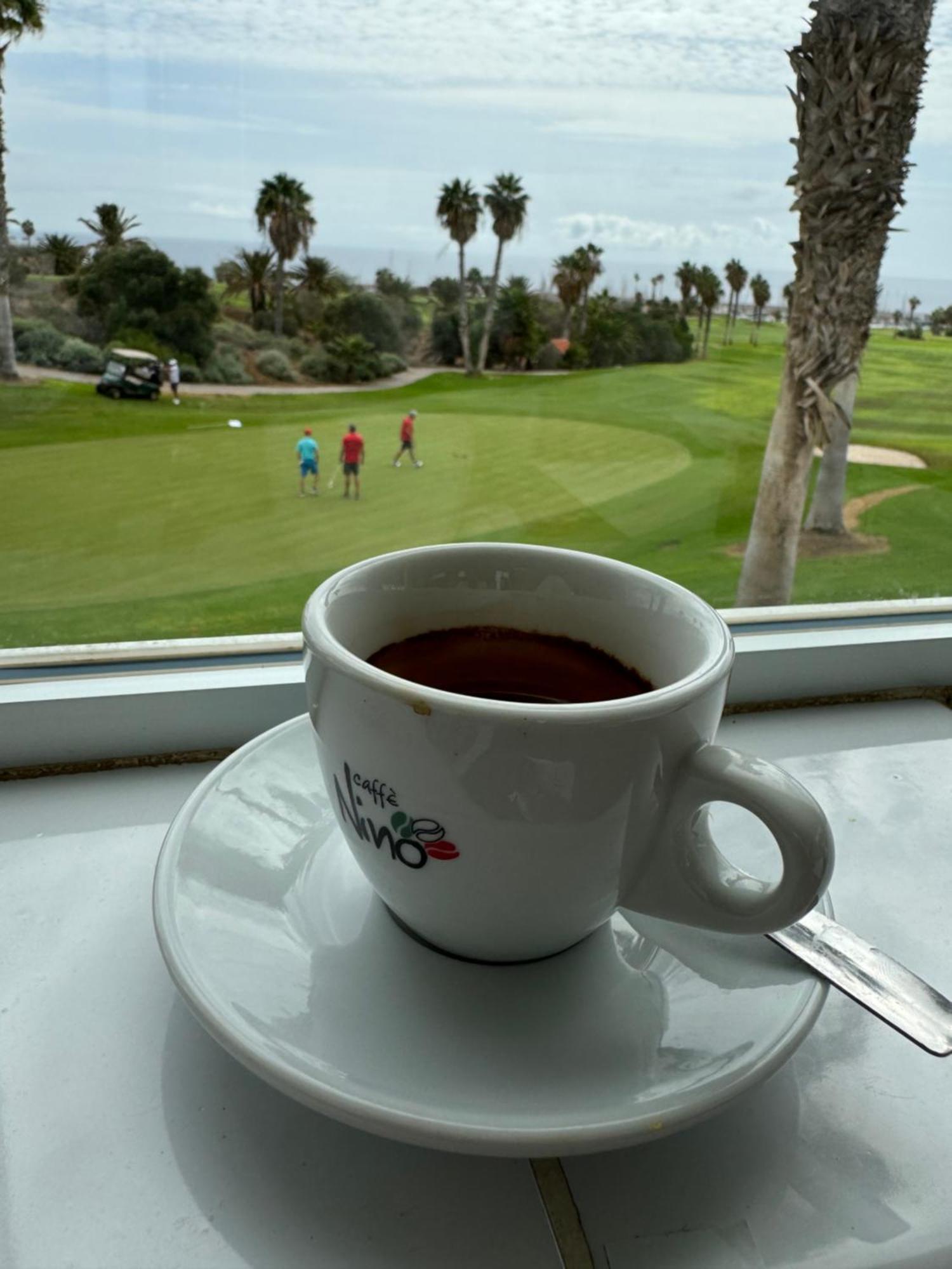 House Helen Golf *