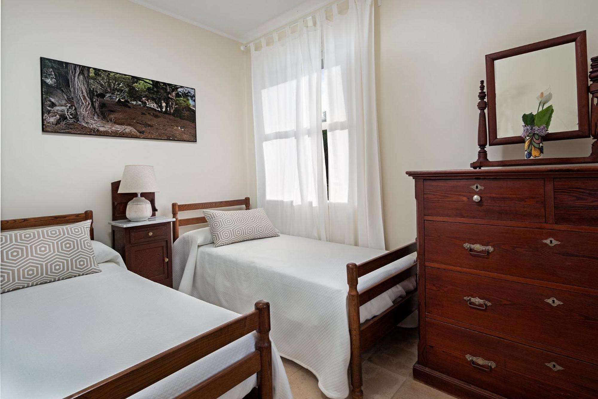 Villa Sabinas - El Guincho, *