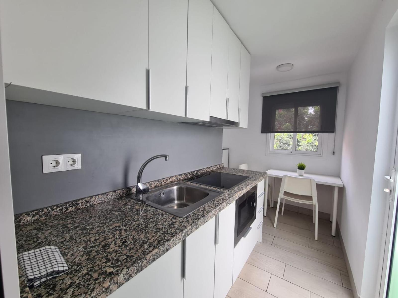 Kyomu El Pilar Apartamento *