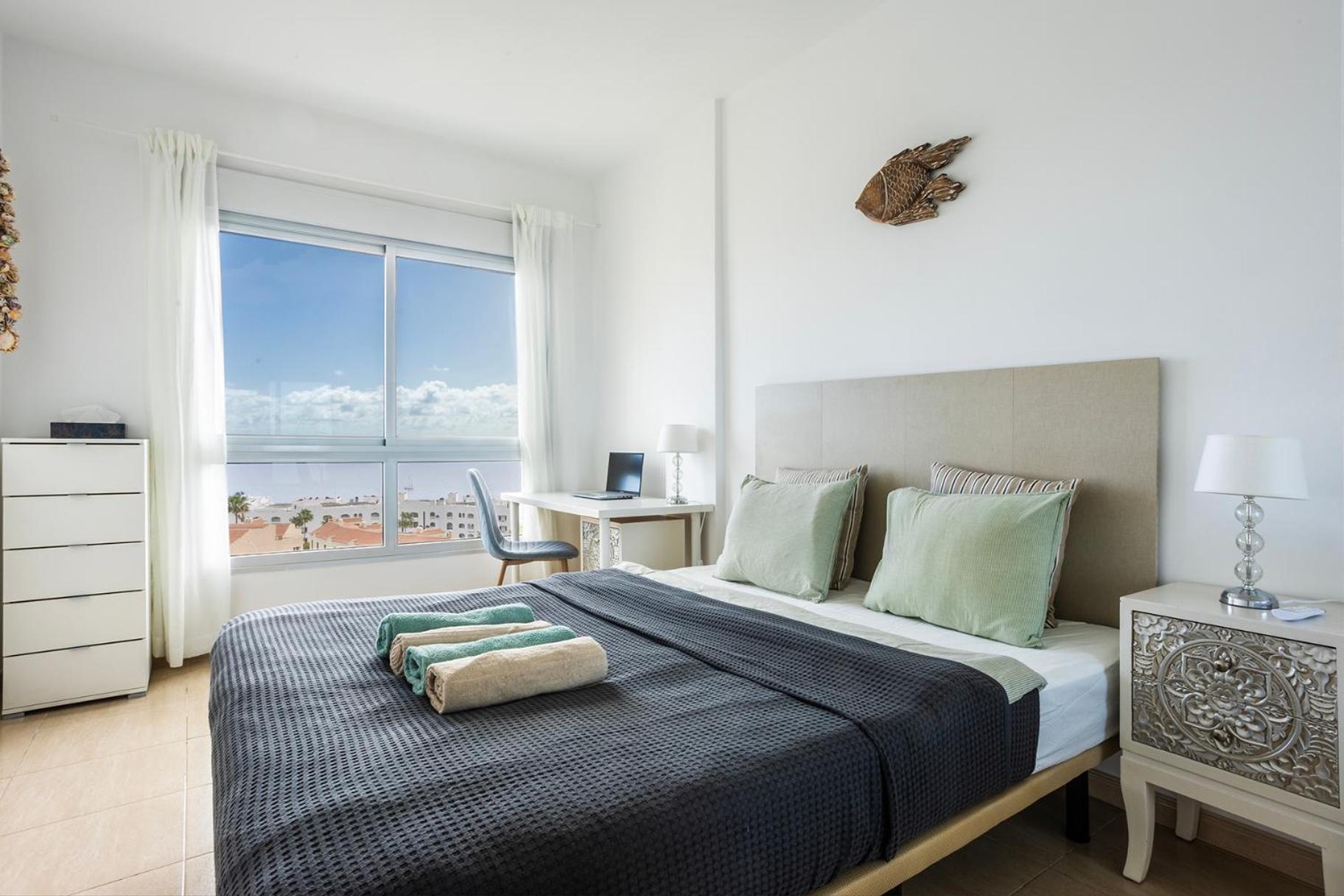 Casa Doble - Penthouse, Pool, Priv Parking, Fibre Net, Spacious Terrace Apartment San Miguel de Abona