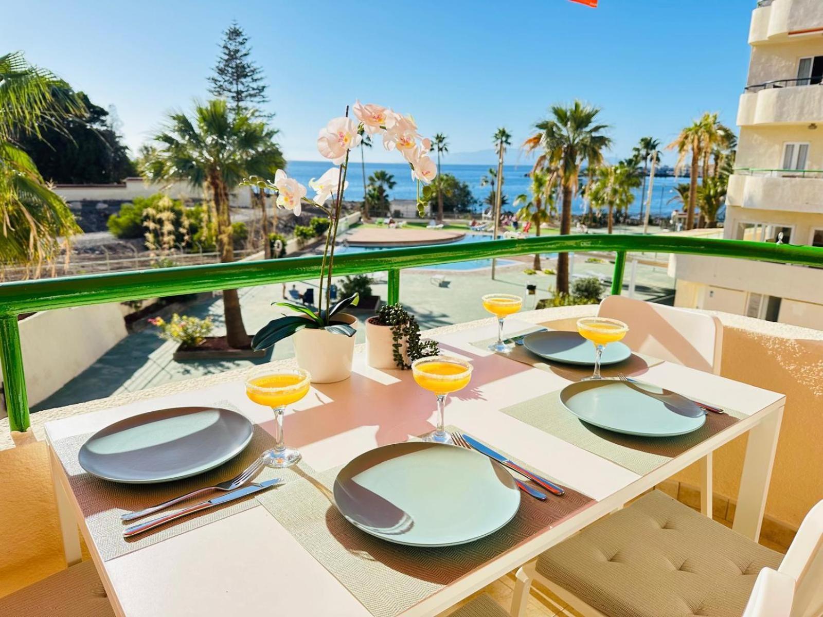 Apartment Firstline Costamar