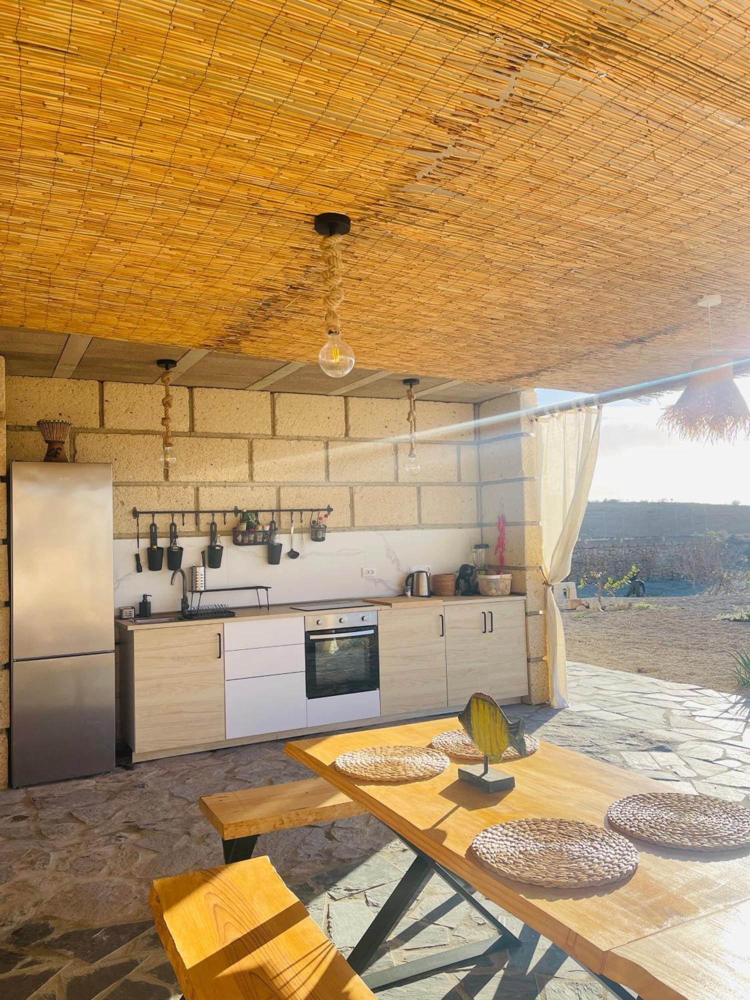 Cuevas - 3 Bed In A Serene Setting Сasa de vacaciones