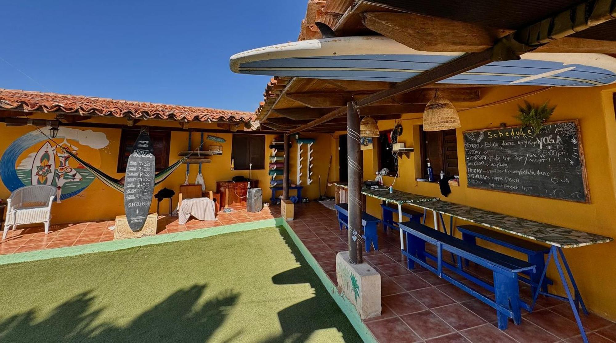 Adeje - Twinfin & Surf Yoga Camp Hotel 2*