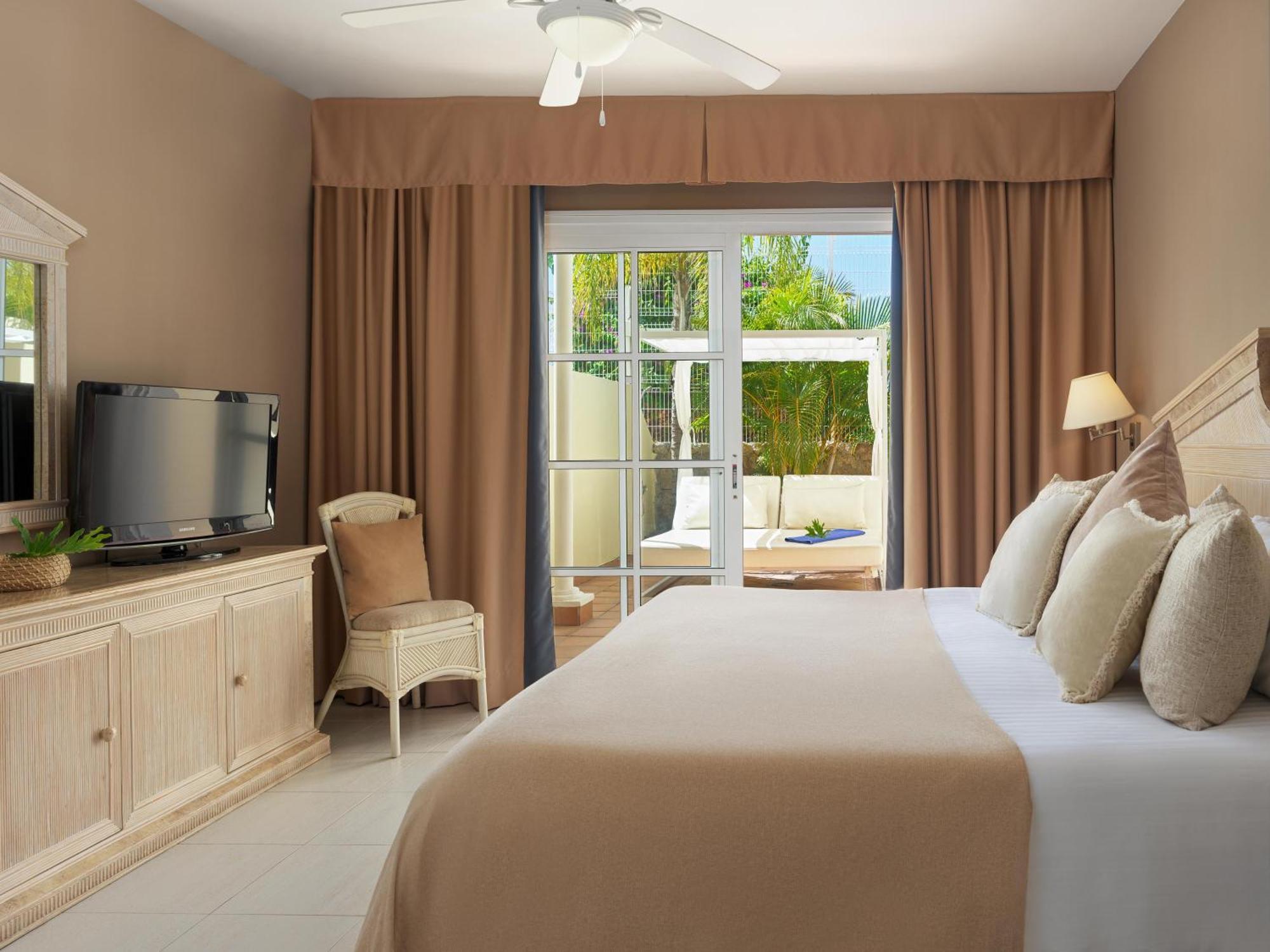 Gran Oasis Hotel 4*