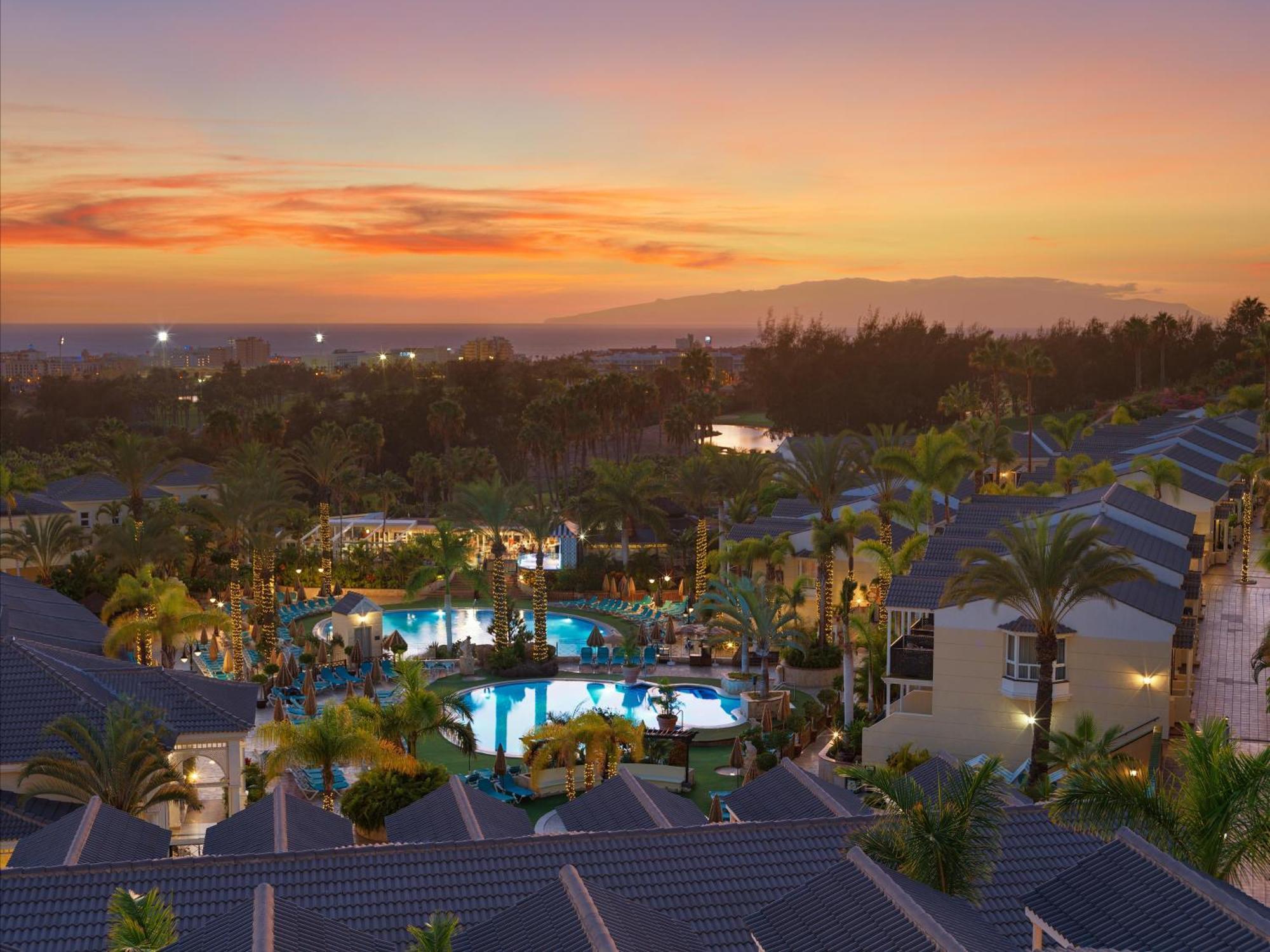 Hotel Gran Oasis 4*