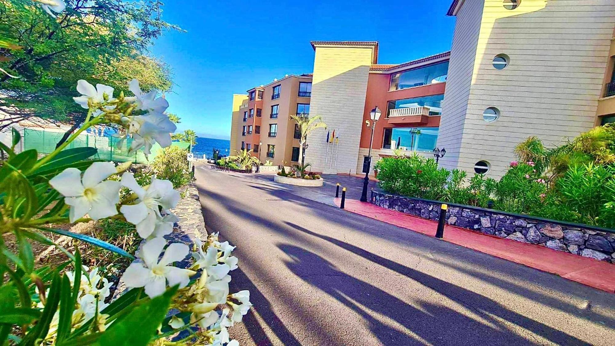 Best4u Nautico Apartment *