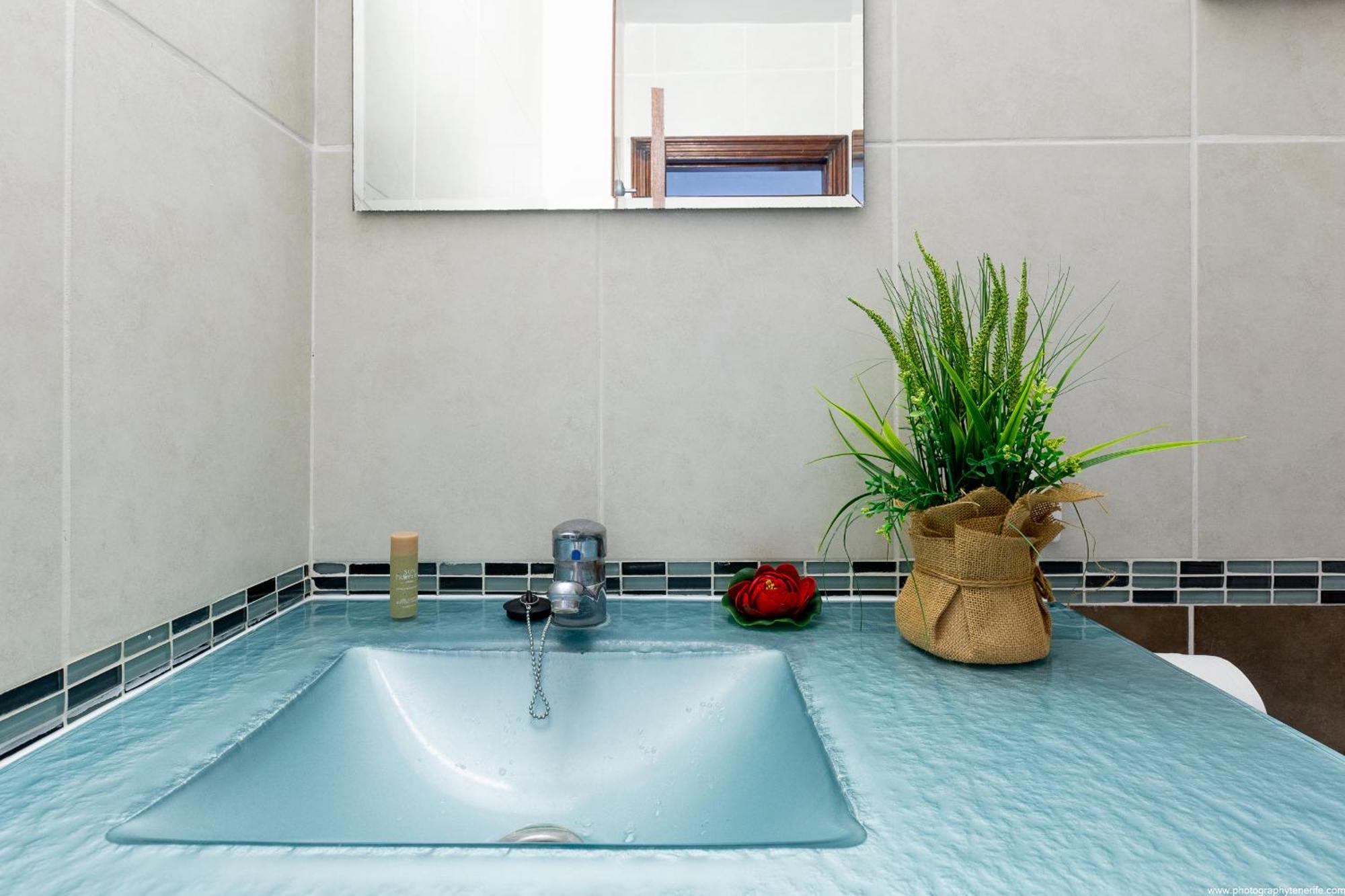 603 Comodoro Front Apartment