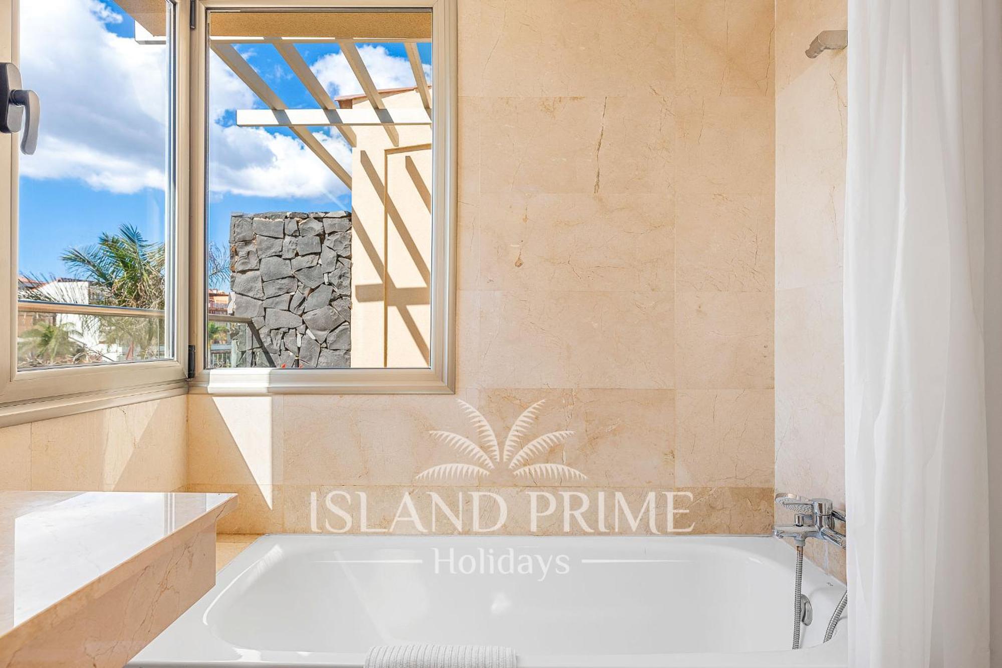 Modern Townhouse In Seaside Complex In Amarilla Golf Sbv48 *
