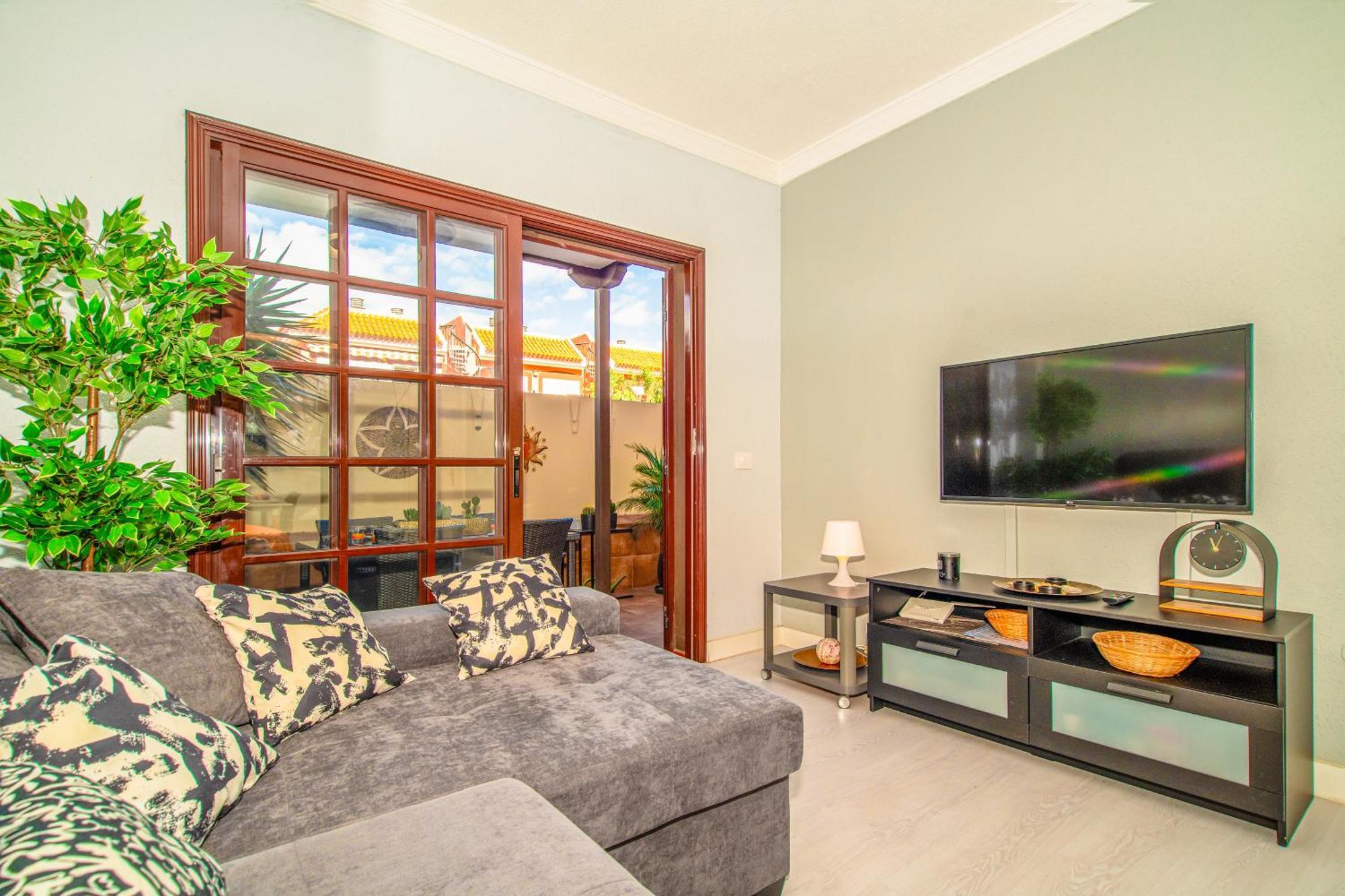 Modern 1bd With A Patio And Pool, Balcon Del Mar, B52 *