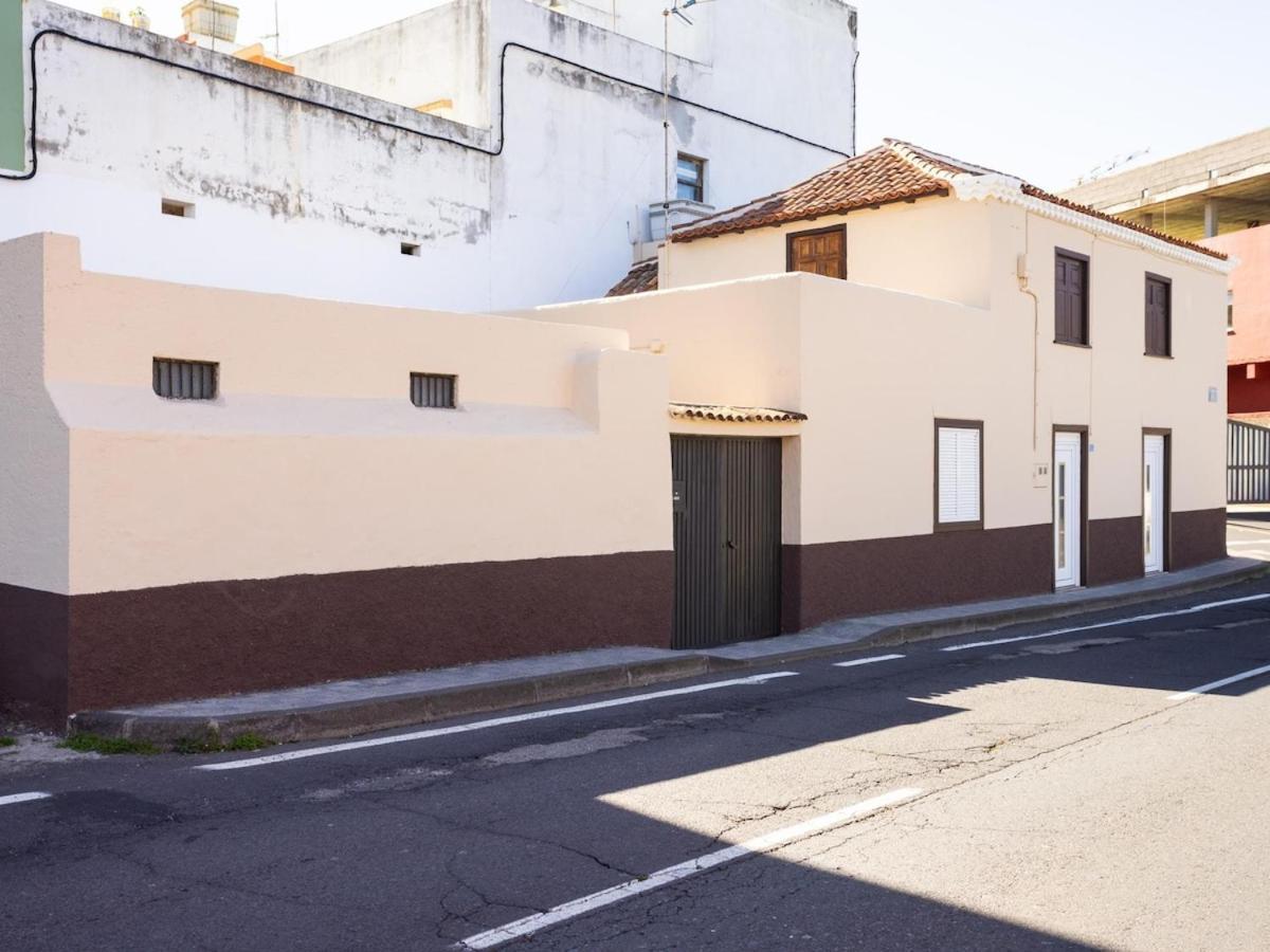 Ek Casita Vieja *