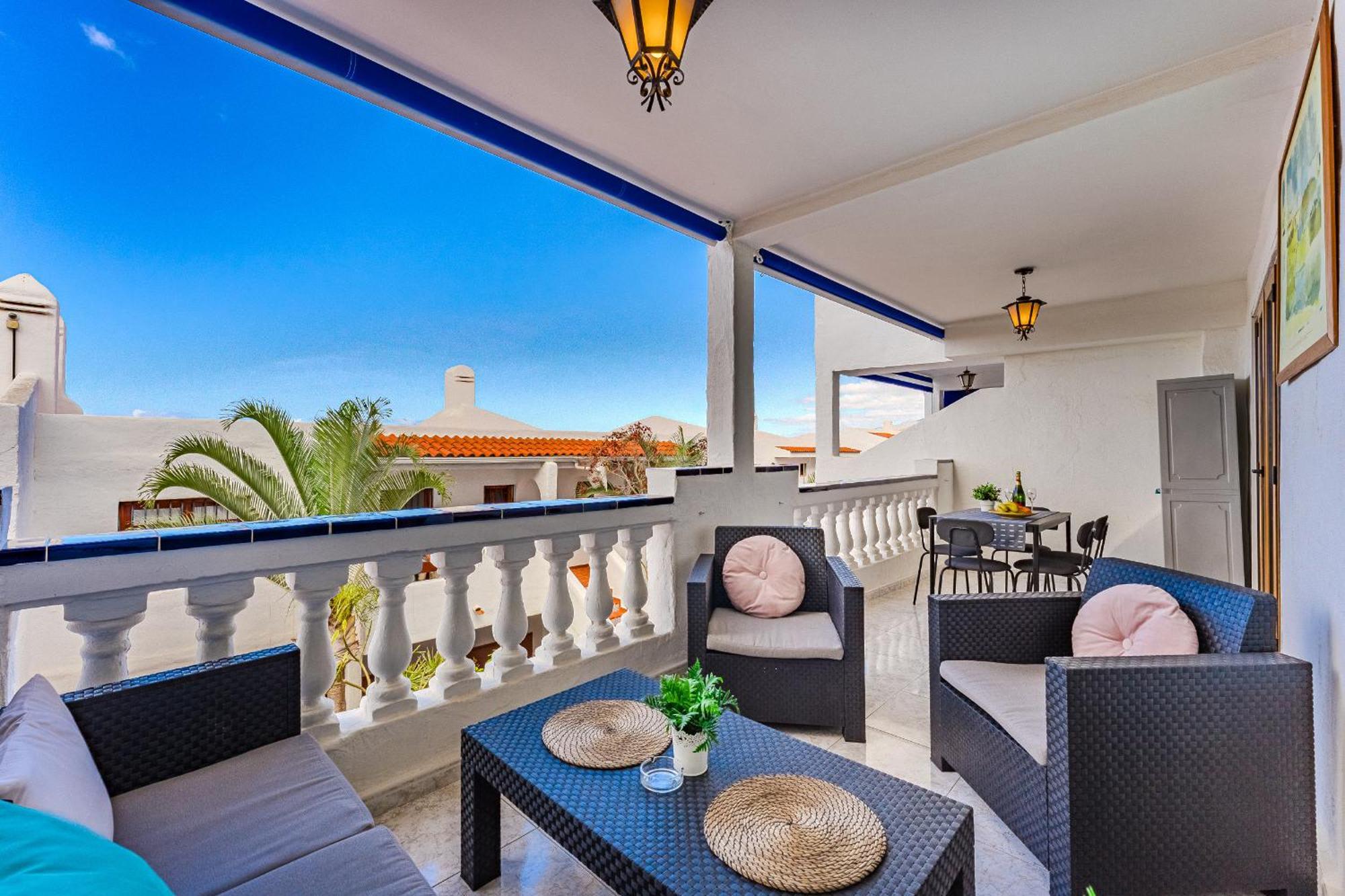 Cristianos With Large Terrace & Heated Pool * Los Cristianos (Tenerife)