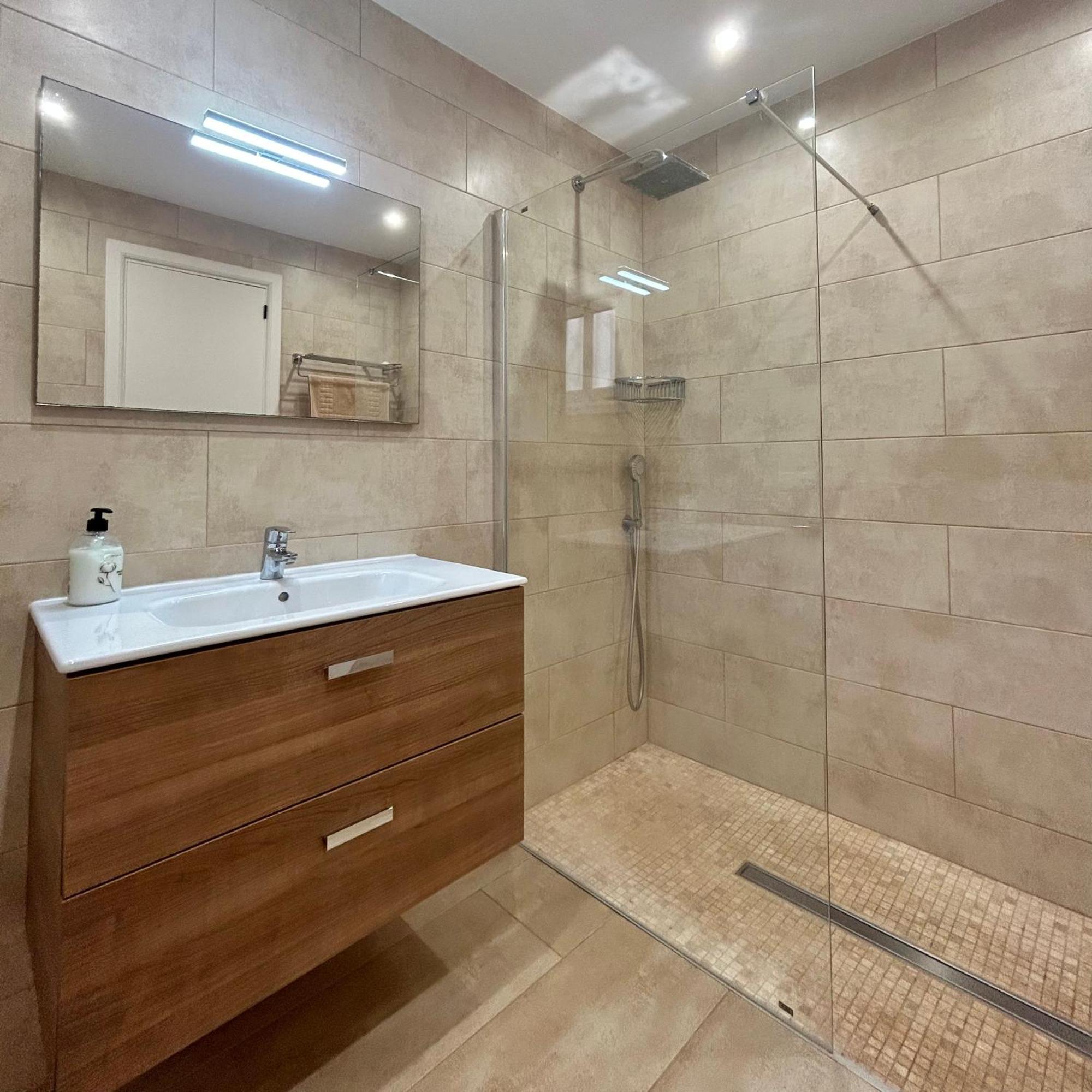 One Bedroom With Sea Views K110 * Los Cristianos (Tenerife)