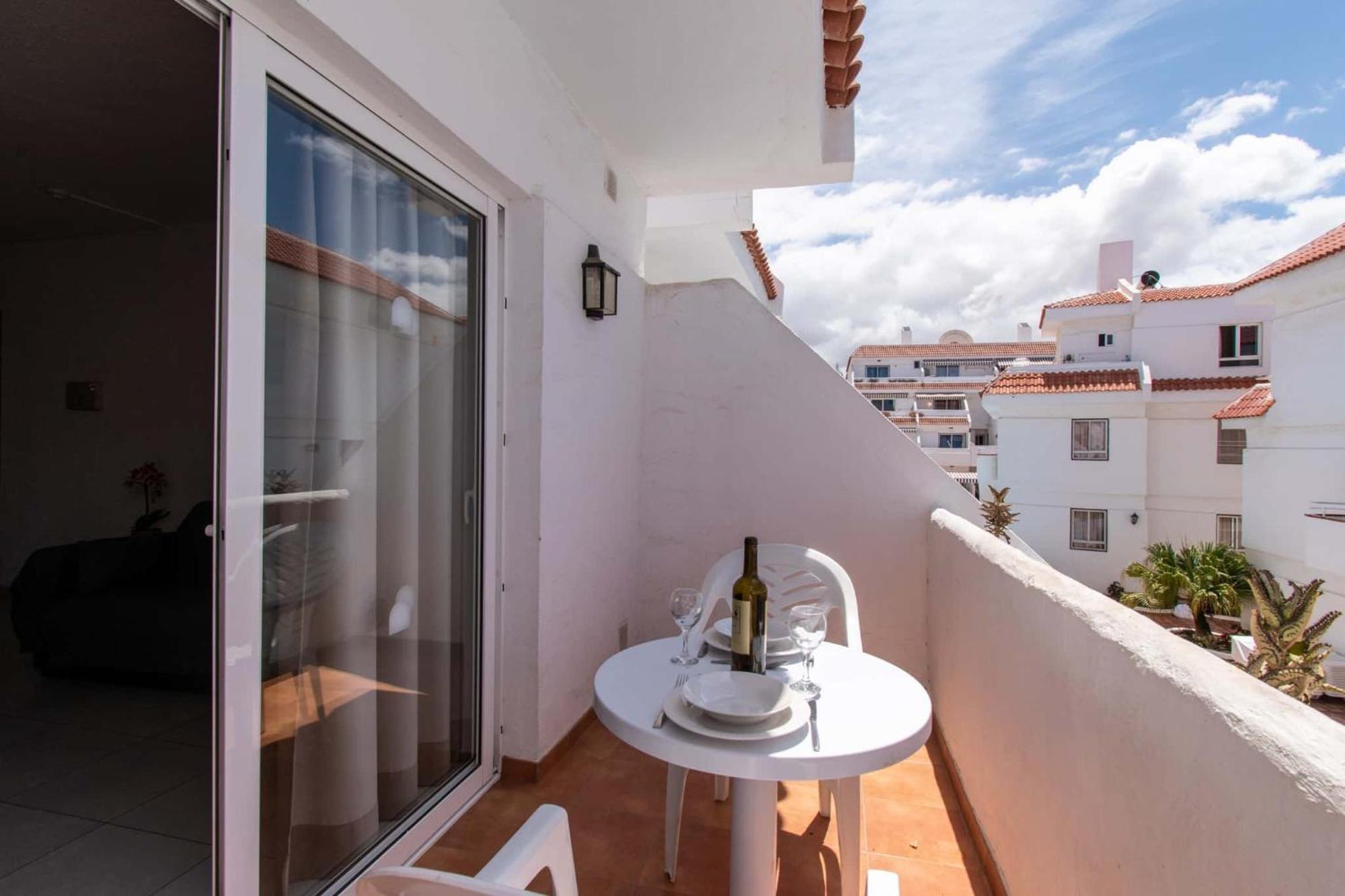 Floritas 24 - One Bed With Pool View