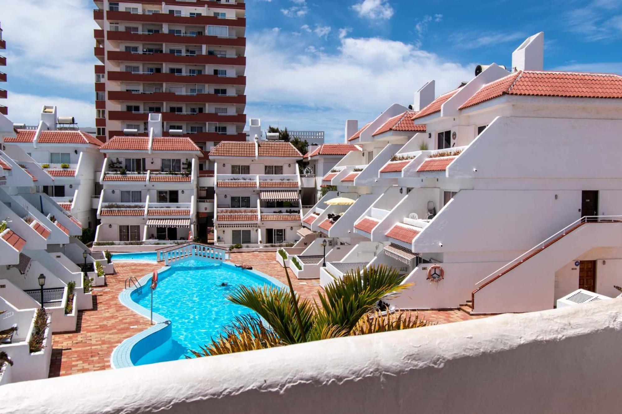 Floritas 24 - One Bed With Pool View *
