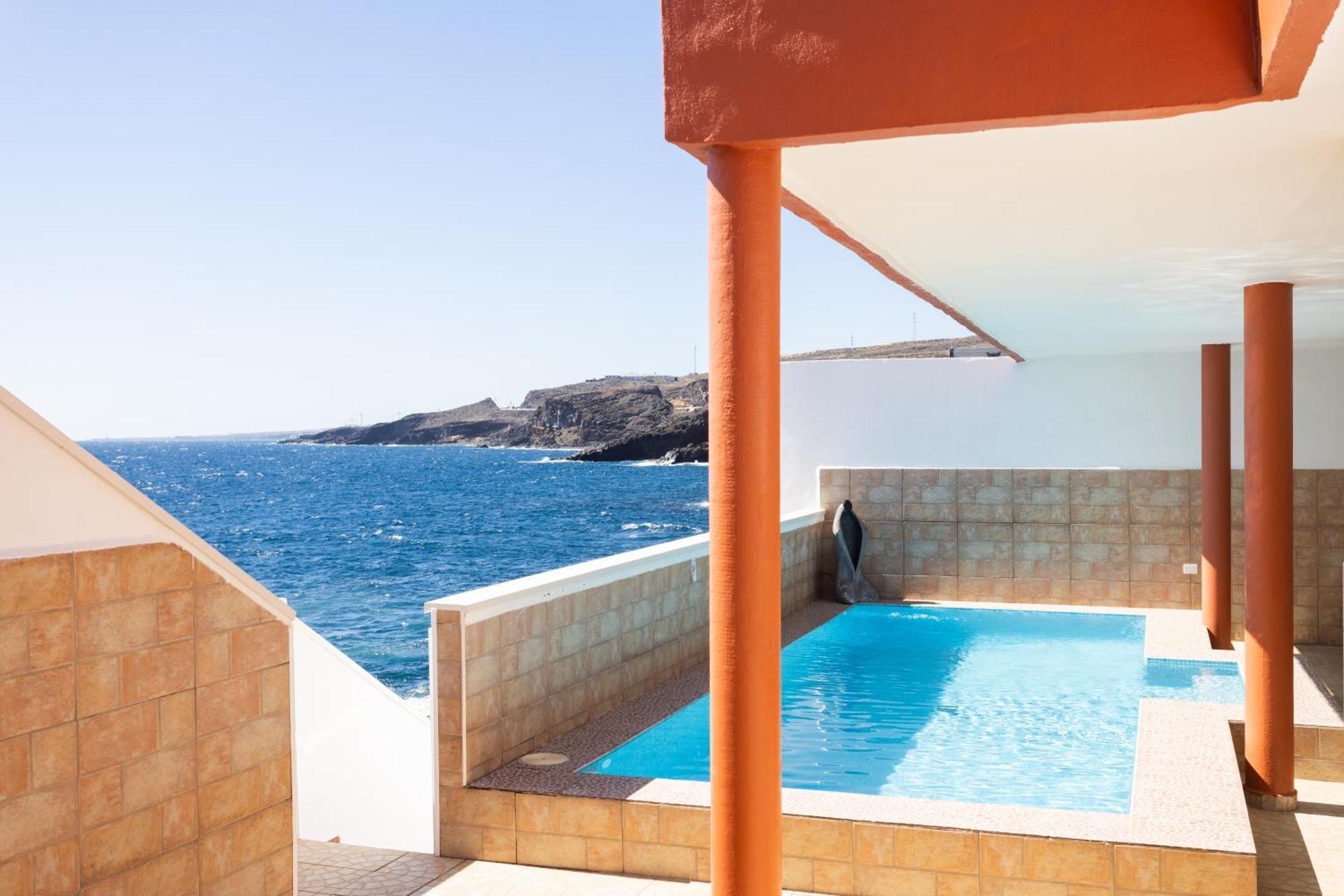 Hébergement de vacances Coastal Dream With Heated Pool