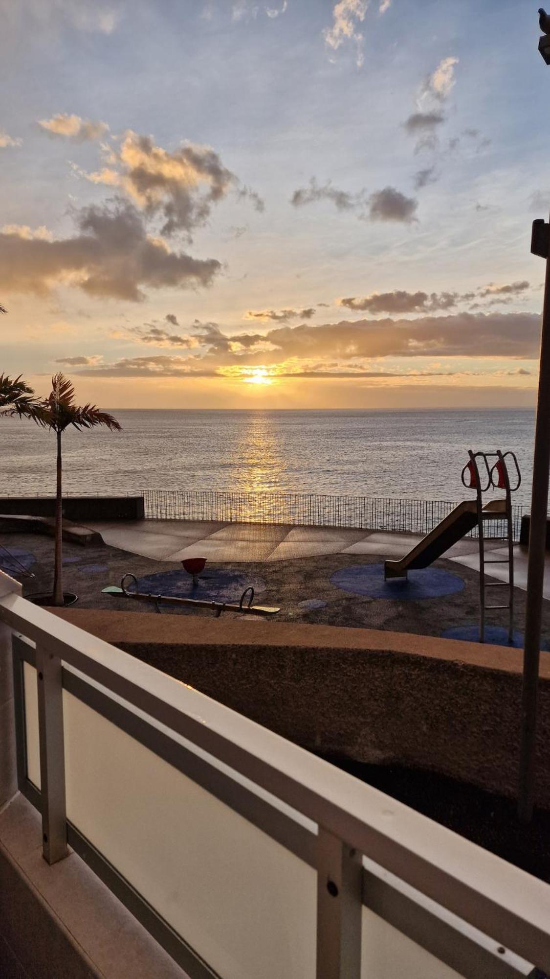 Сasa de vacaciones Warm & Cozy With Lovely Sea View
