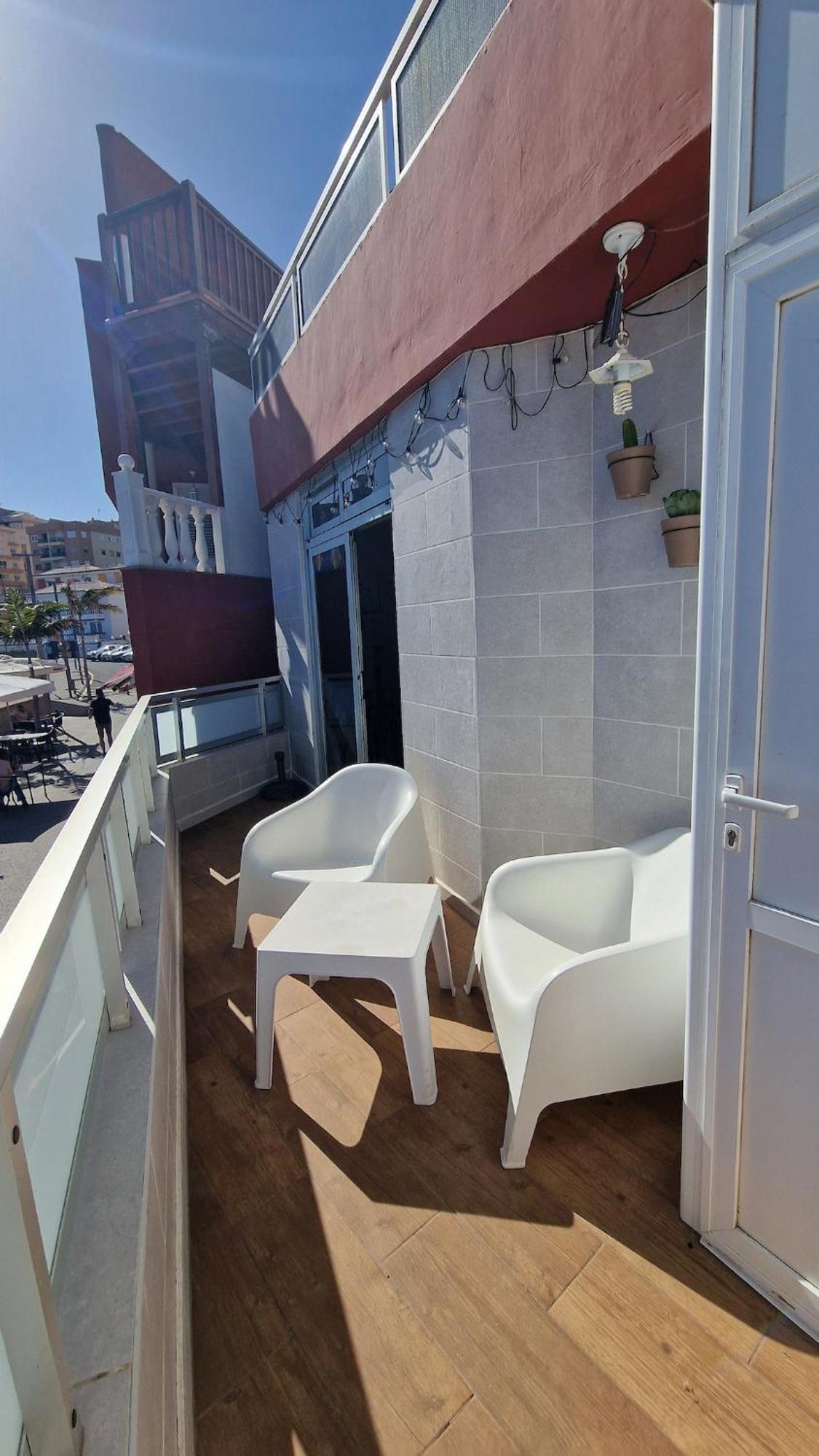 Warm & Cozy With Lovely Sea View Candelaria