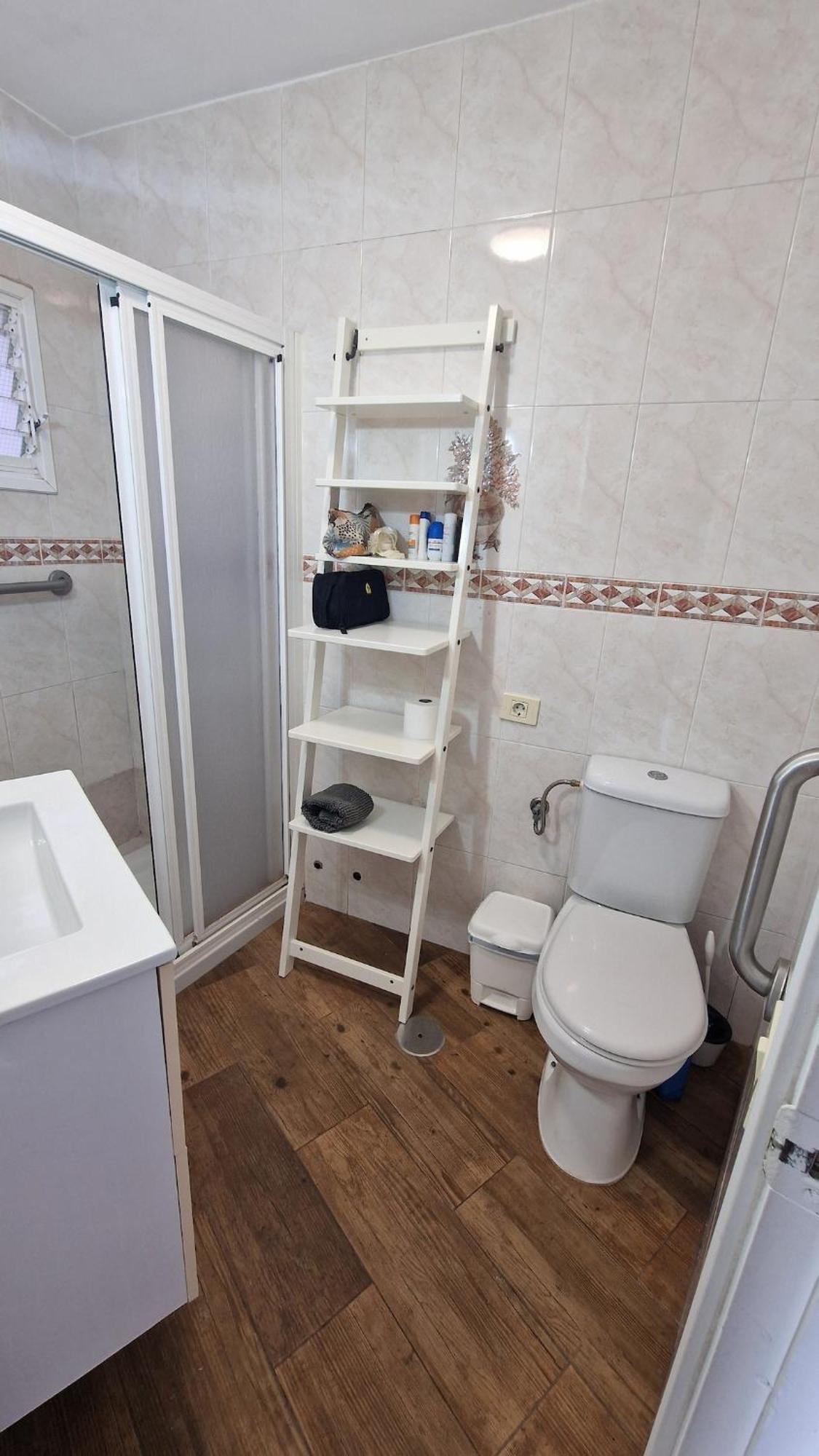 Warm & Cozy With Lovely Sea View Сasa de vacaciones