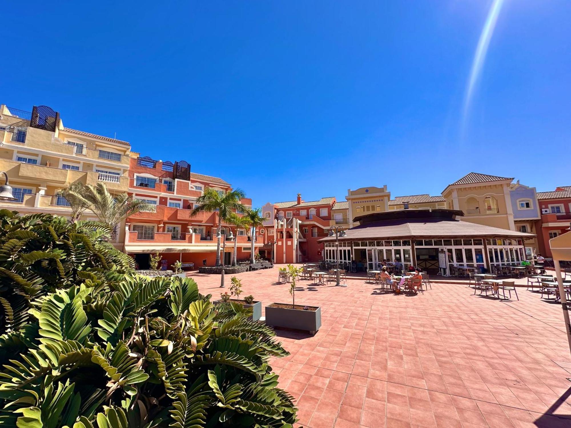 Sunset 2 & Heated Pool Appartement Los Cristianos (Tenerife)