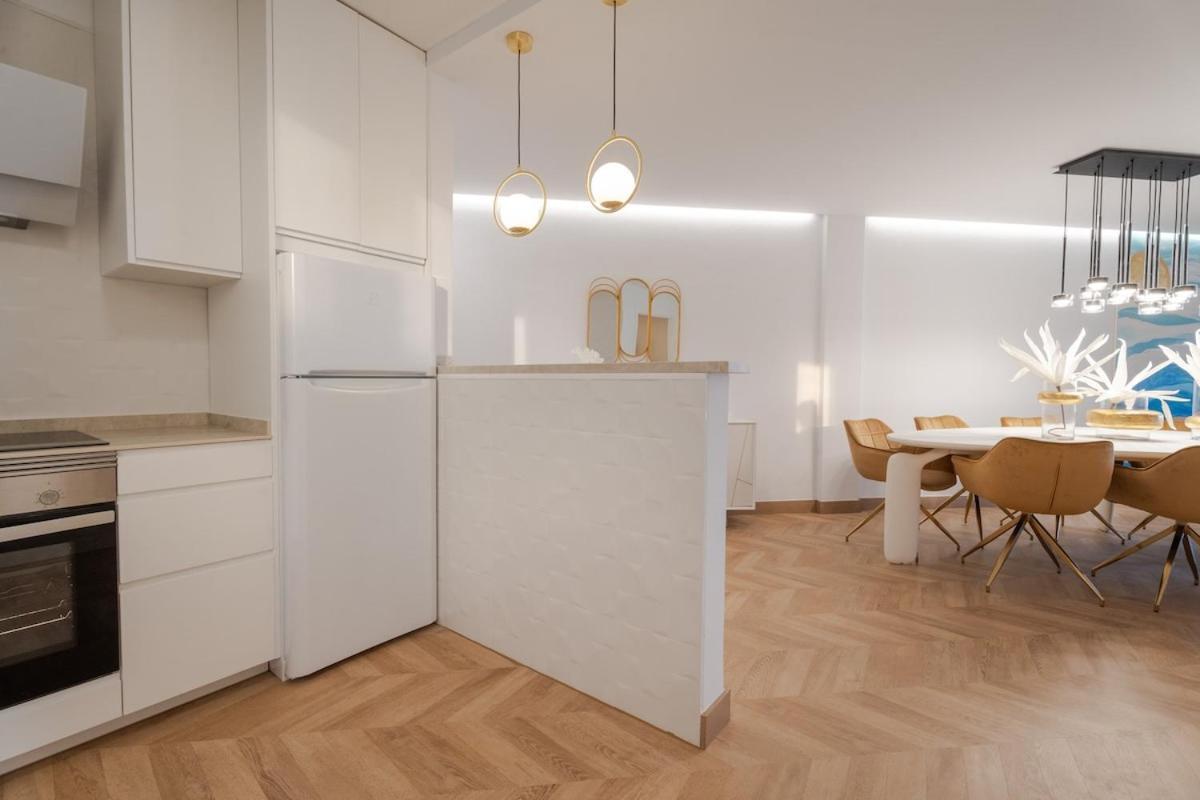 Apartamento Stunning Front Line Penthouse Sea And Pool
