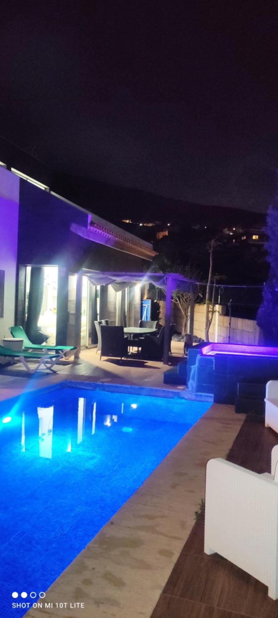 Villa Luxury Sea Views Heated Pool Private Jacuzzi Wifi Bbq Parking Tennis Court Candelaria