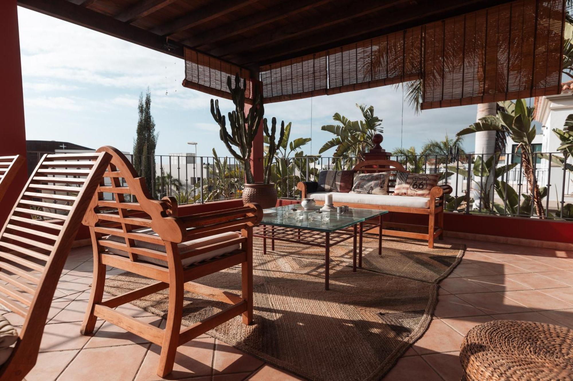 Villa Red-house Costa Adeje (Tenerife)