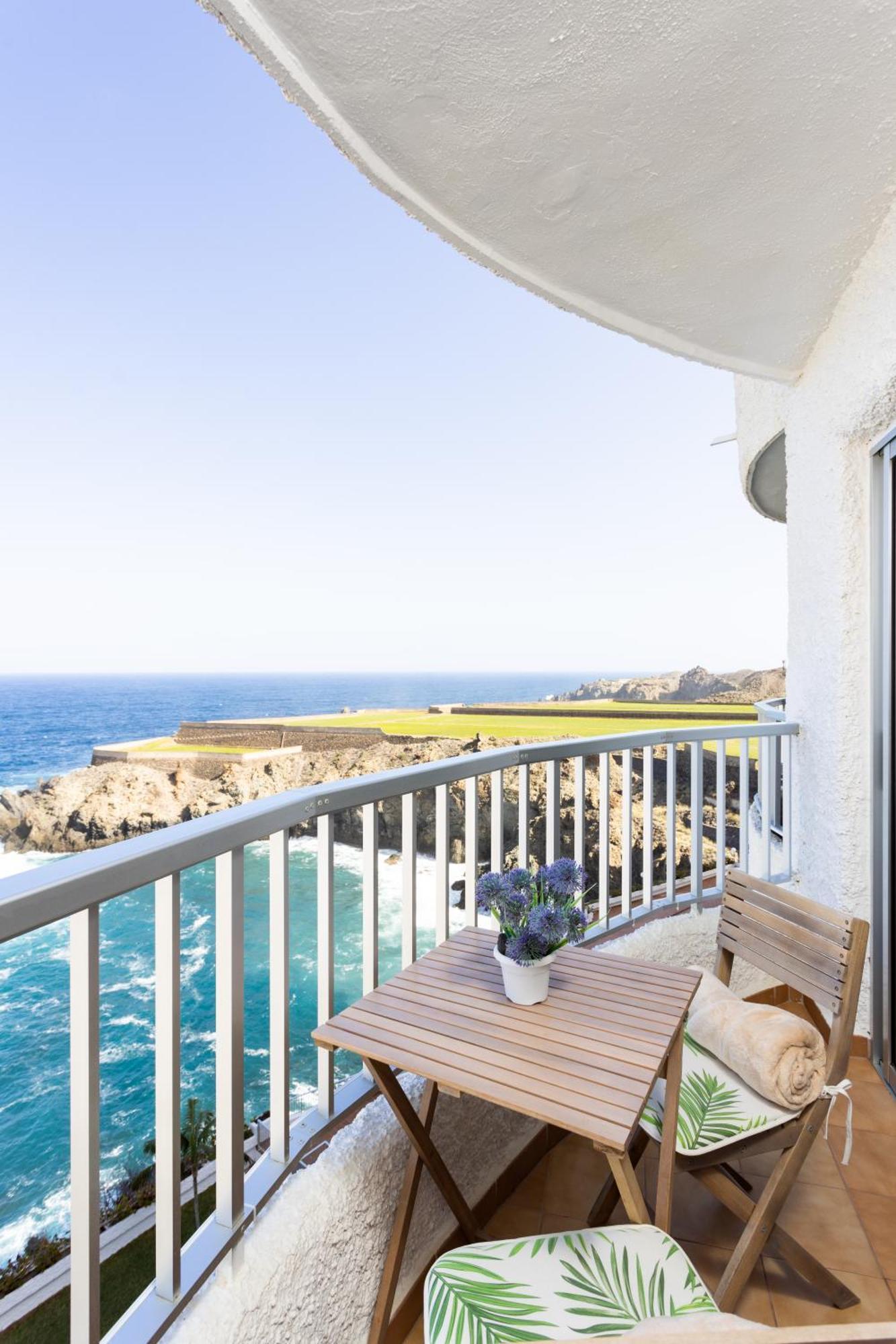 Apartment Cozy Seafront With Balcony & Ocean Views San Marcos (Tenerife)