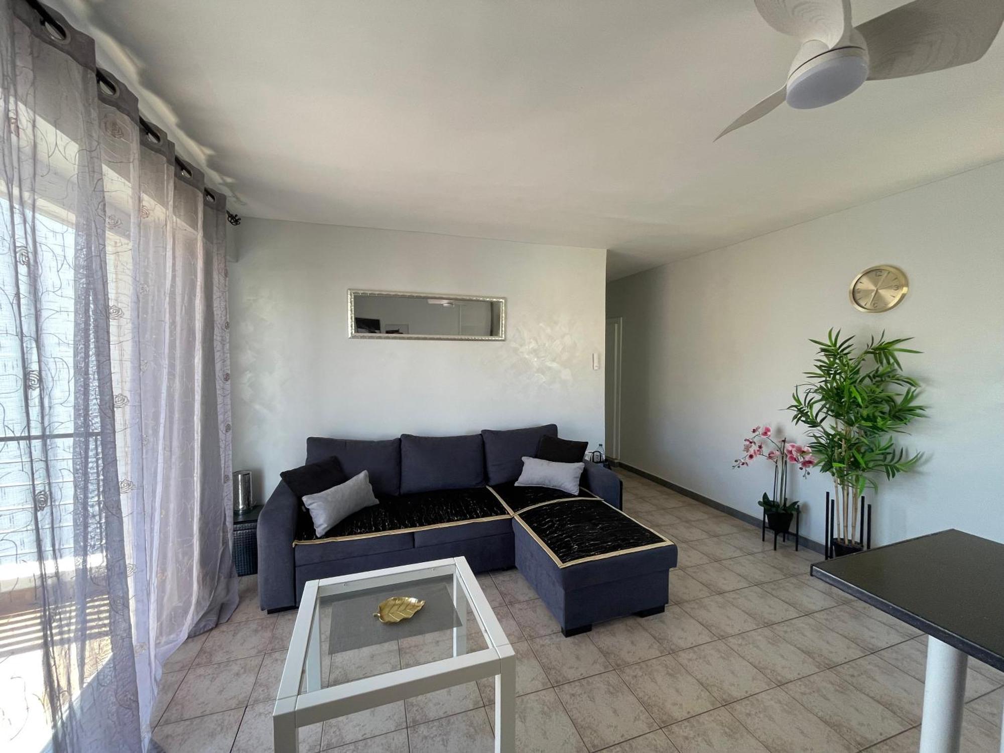 First Line, Upscale Cristianos! Arona (Tenerife)