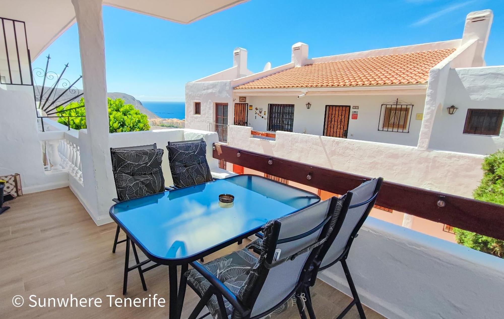 Cozy With Wonderful View - Cristianos Apartment