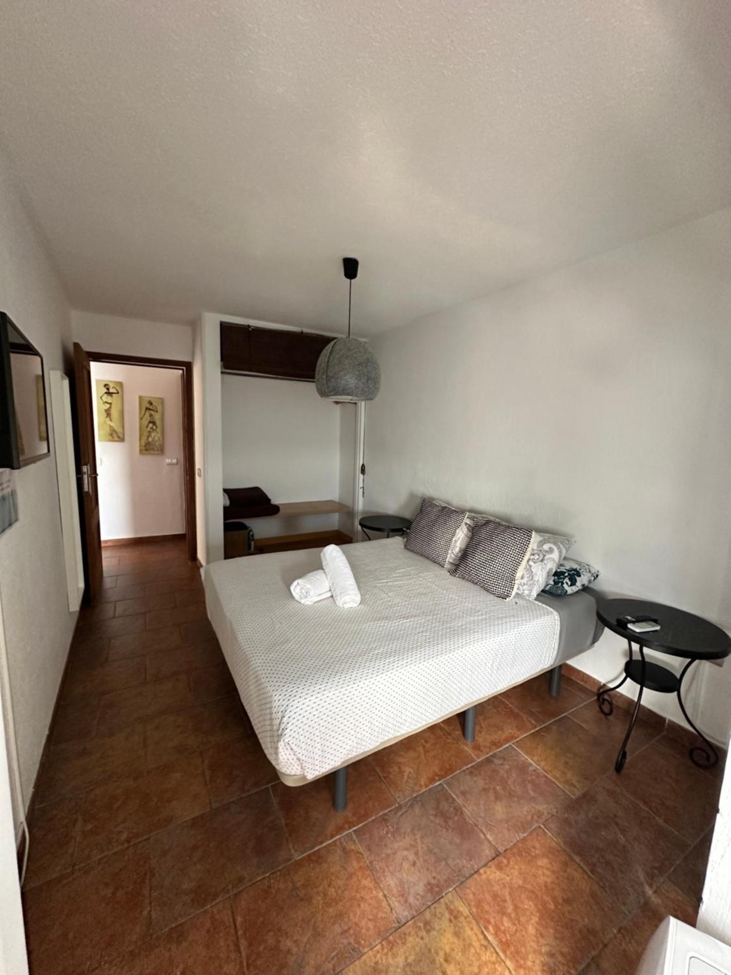 Apto Boca Cangrejo Netflix,parking,aire Acondicionado Y Rent Car