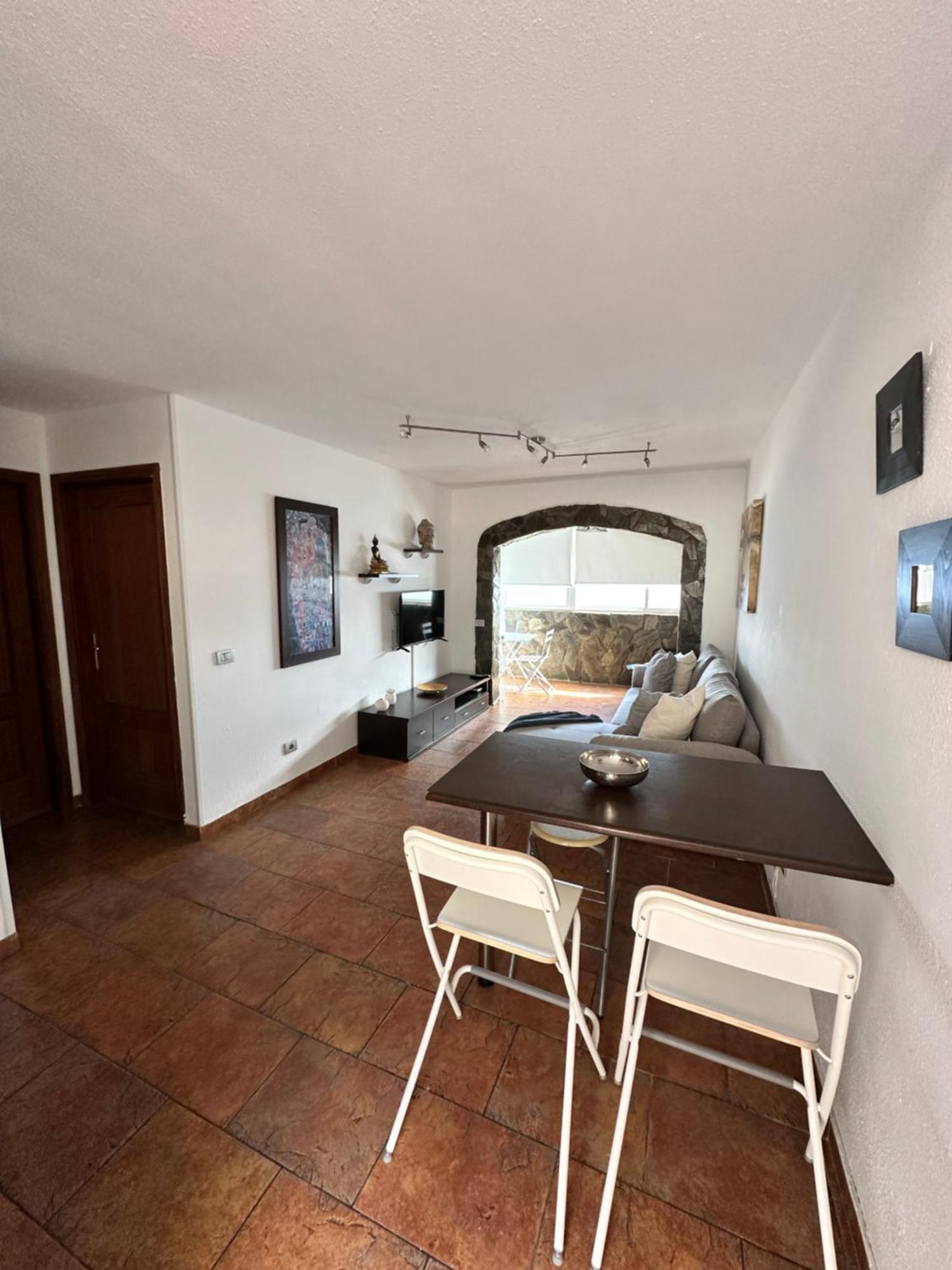Apto Boca Cangrejo Netflix,parking,aire Acondicionado Y Rent Car Apartment