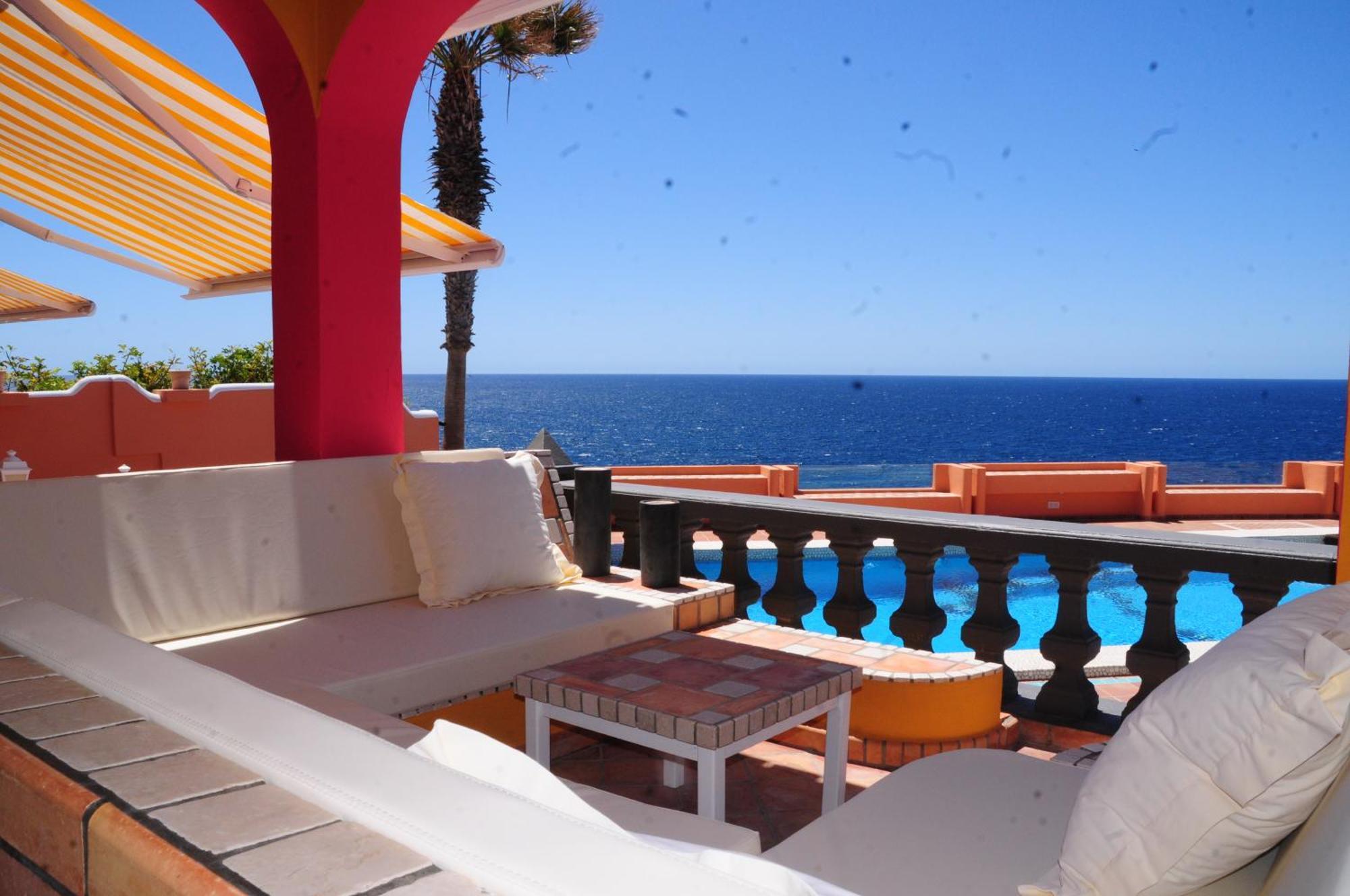 Gwai Villa *