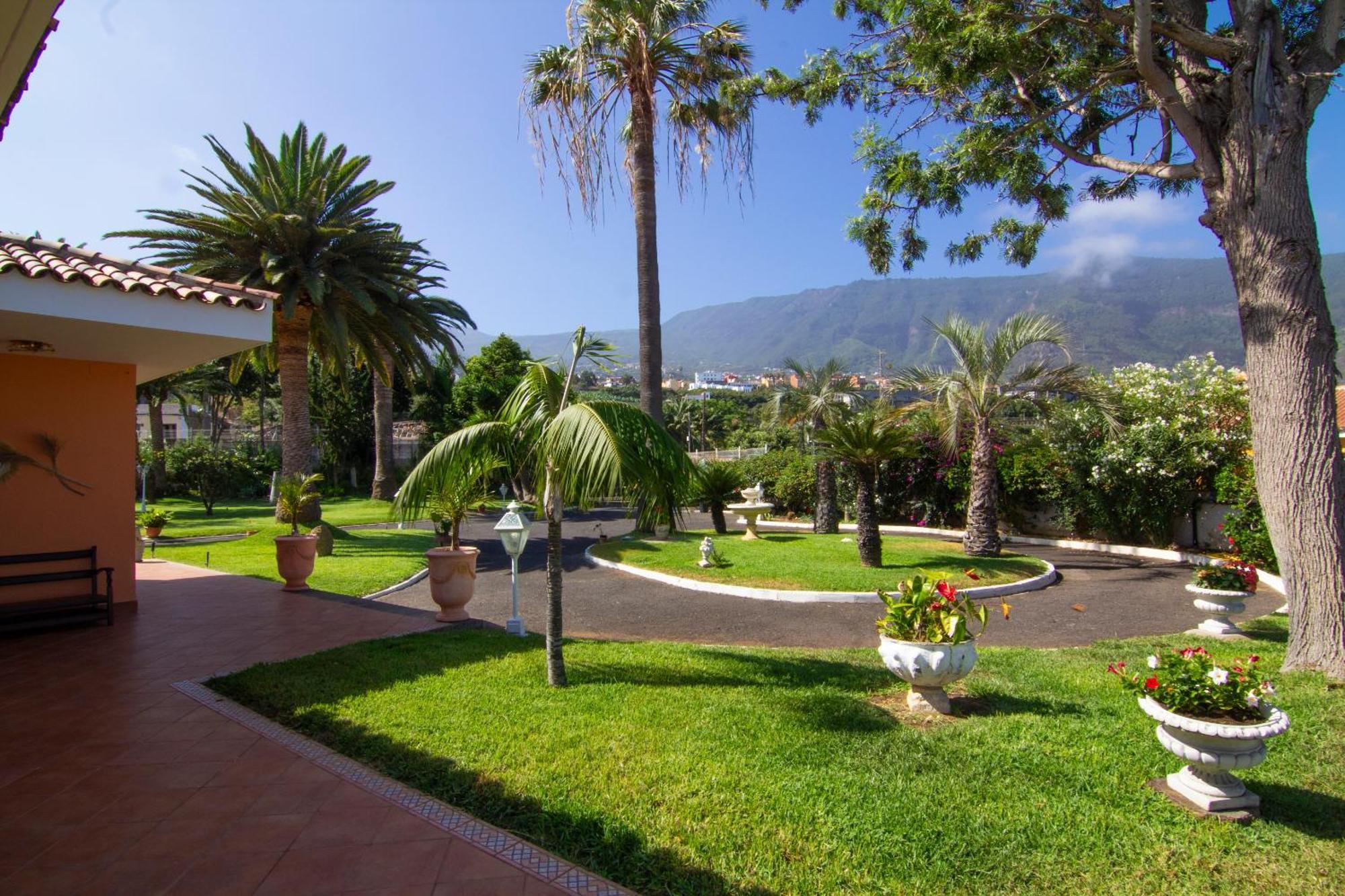 La Perla Exotica Villa *