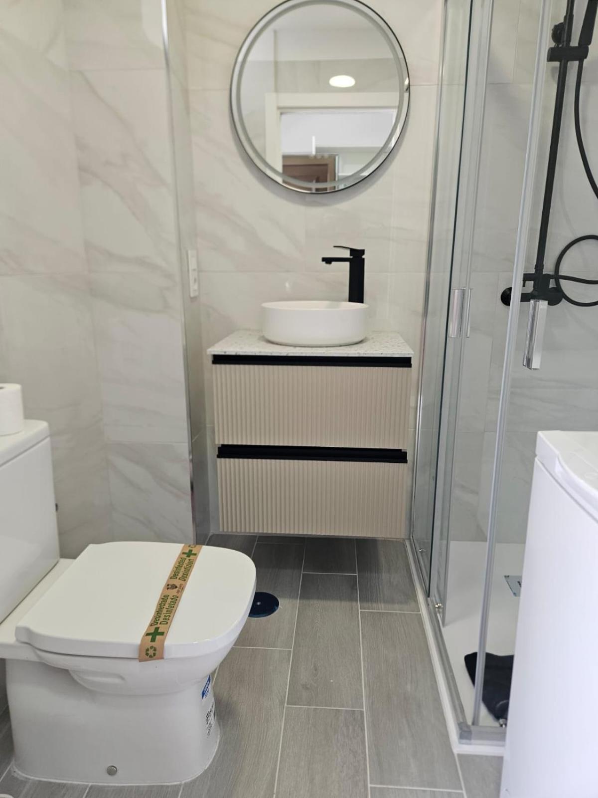 Olympia 425, View Wifi Free Holiday home *