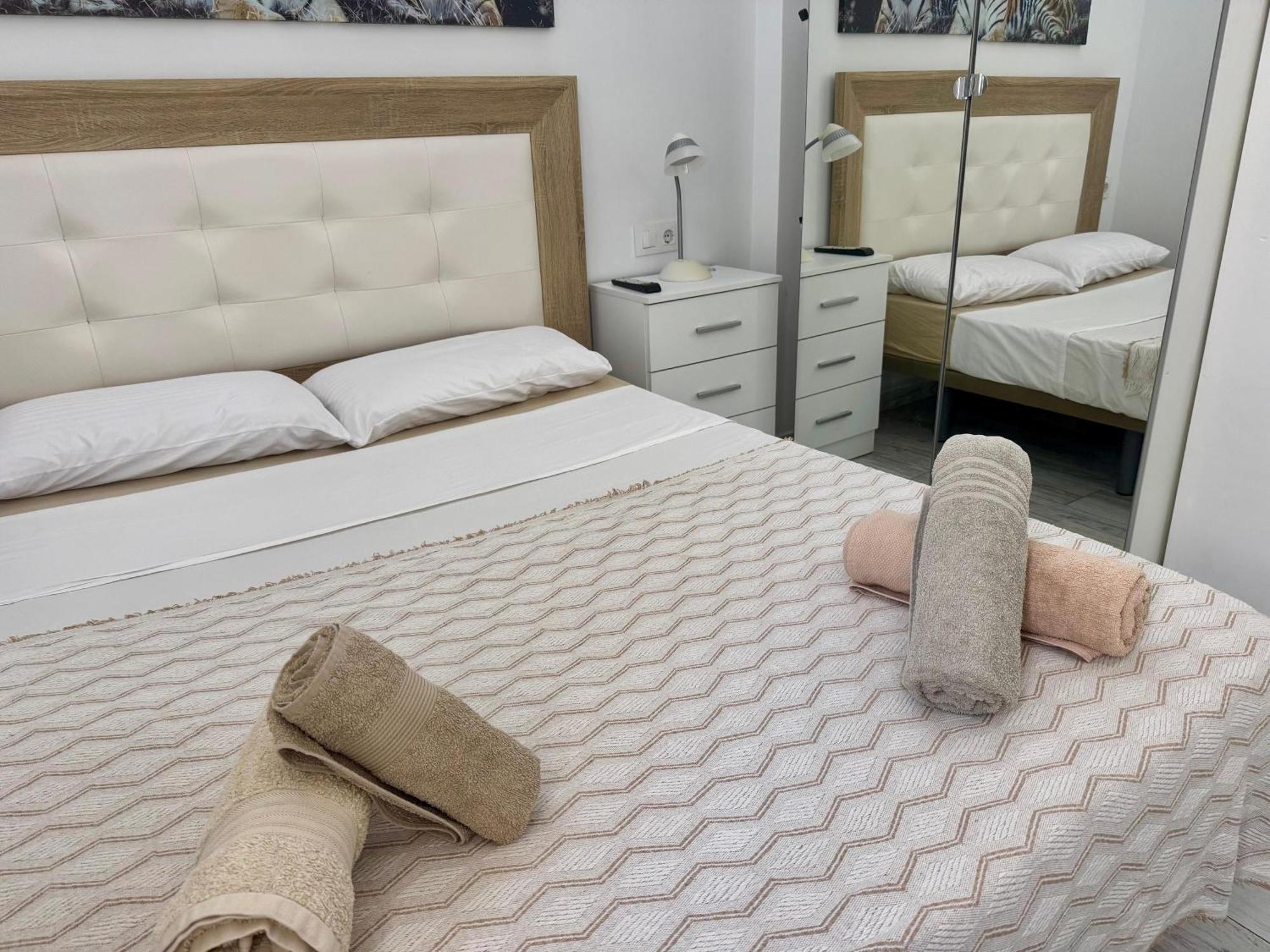 San Eugenio Charming Renovated Tenerife Apartment *
