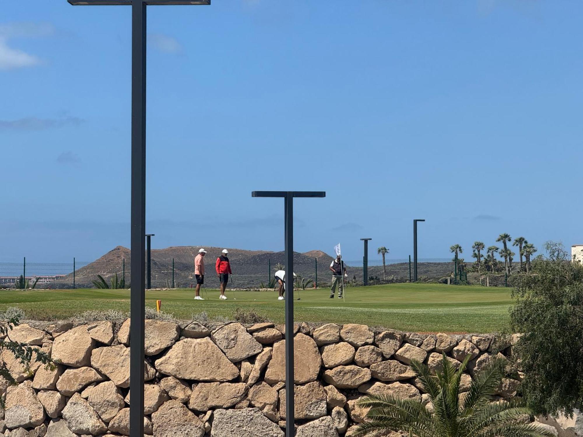 House Helen Golf *