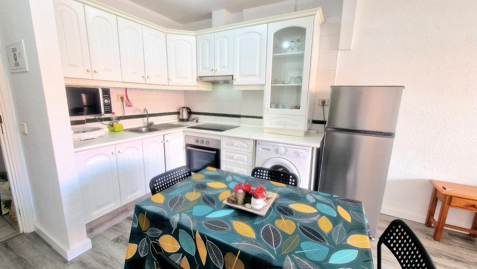 Cozy Tenerife South Wifi & Pool Apartment