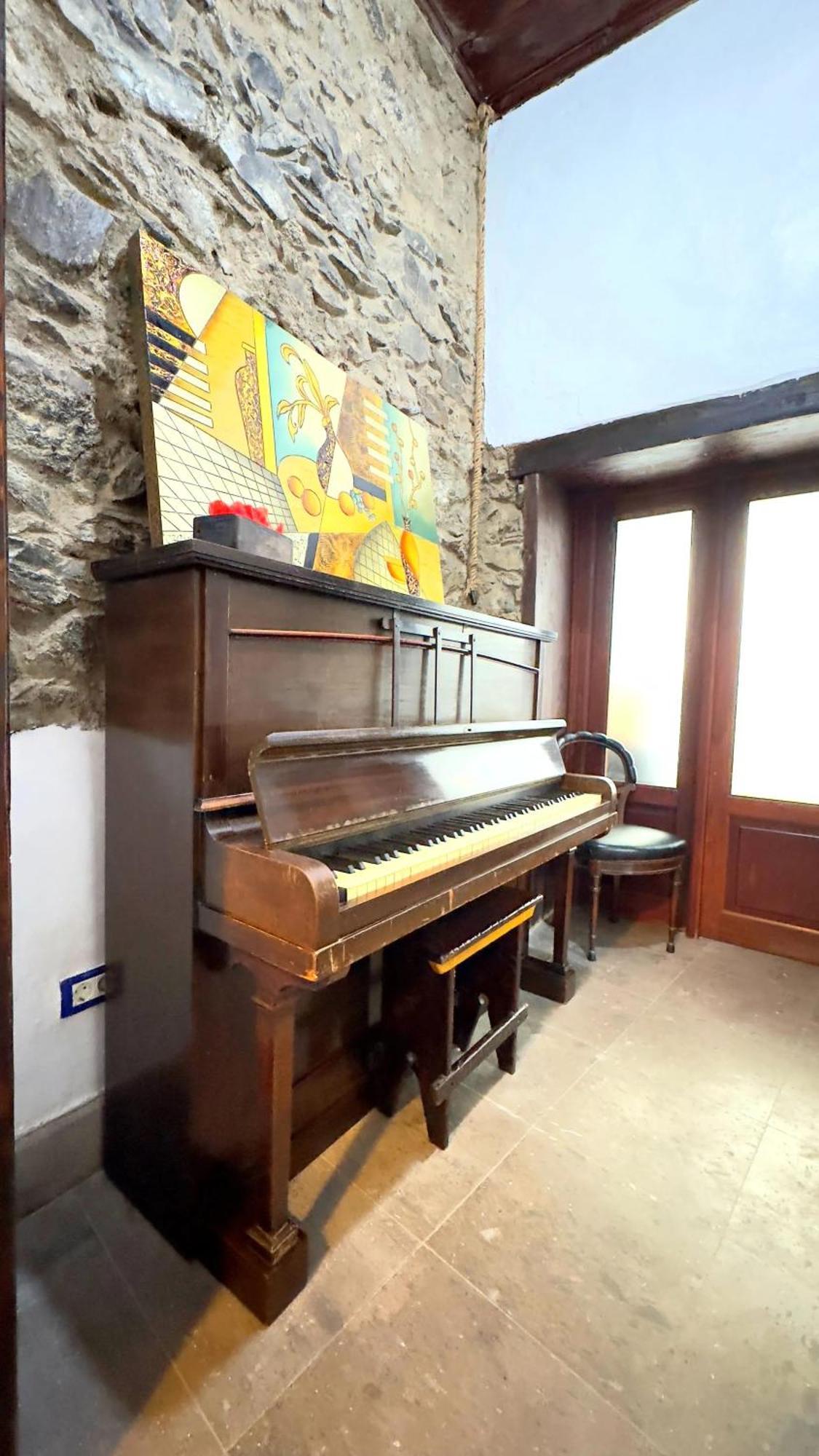 Elegant In The Heart Of 100 Sqm Parking Available * Garachico (Tenerife)