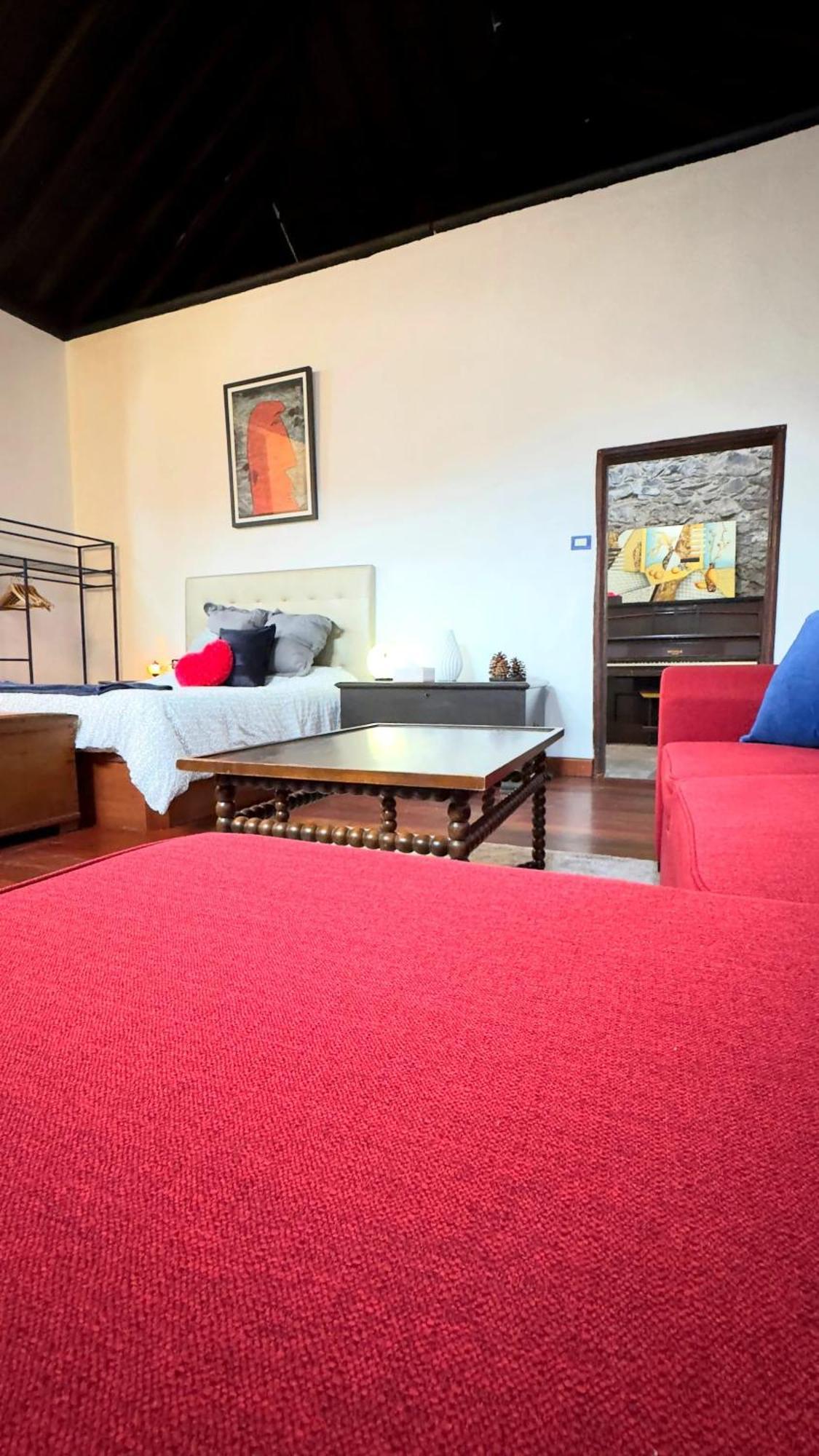 Elegant In The Heart Of 100 Sqm Parking Available Apartment