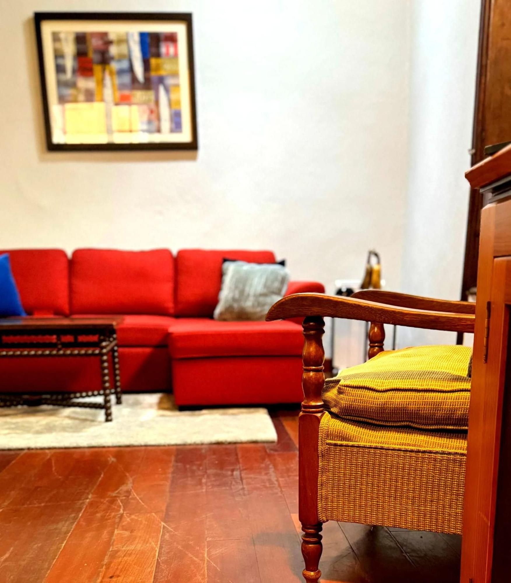 Elegant In The Heart Of 100 Sqm Parking Available