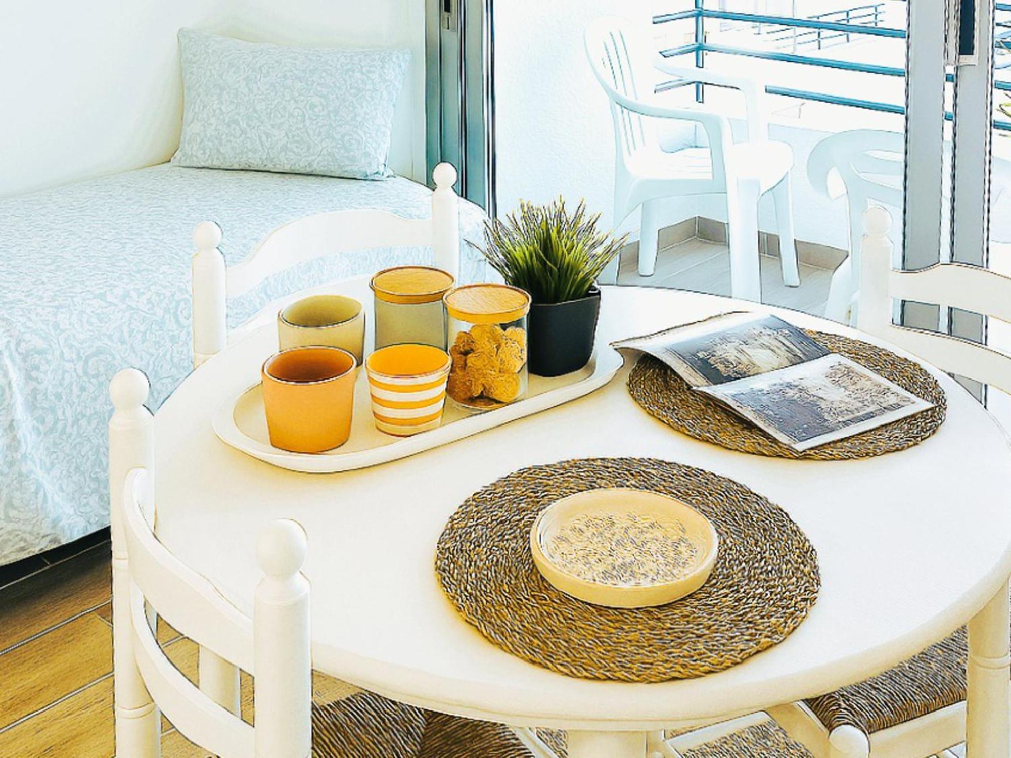 Apartment Live Punta Columbus Pool & Front *